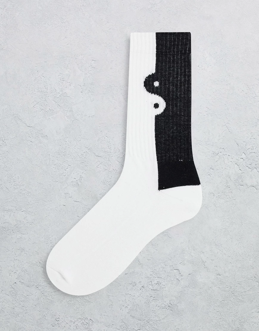ASOS DESIGN – Sportsocken mit Yin-Yang-Design in Schwarz und Weiß günstig online kaufen