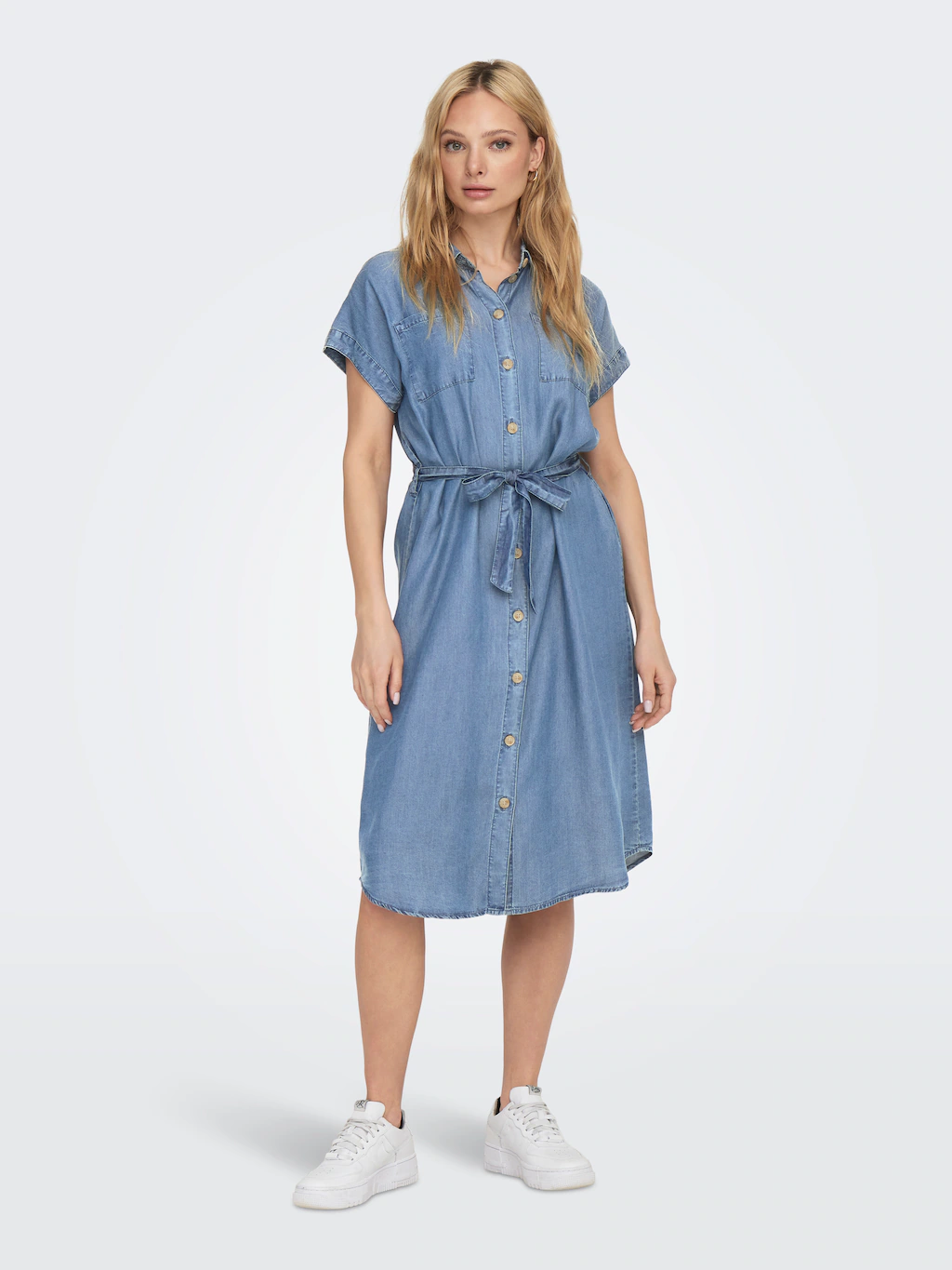 ONLY Jeanskleid "ONLPEMA – Jeanskleid mit Knopfleiste und Brusttaschen", re günstig online kaufen
