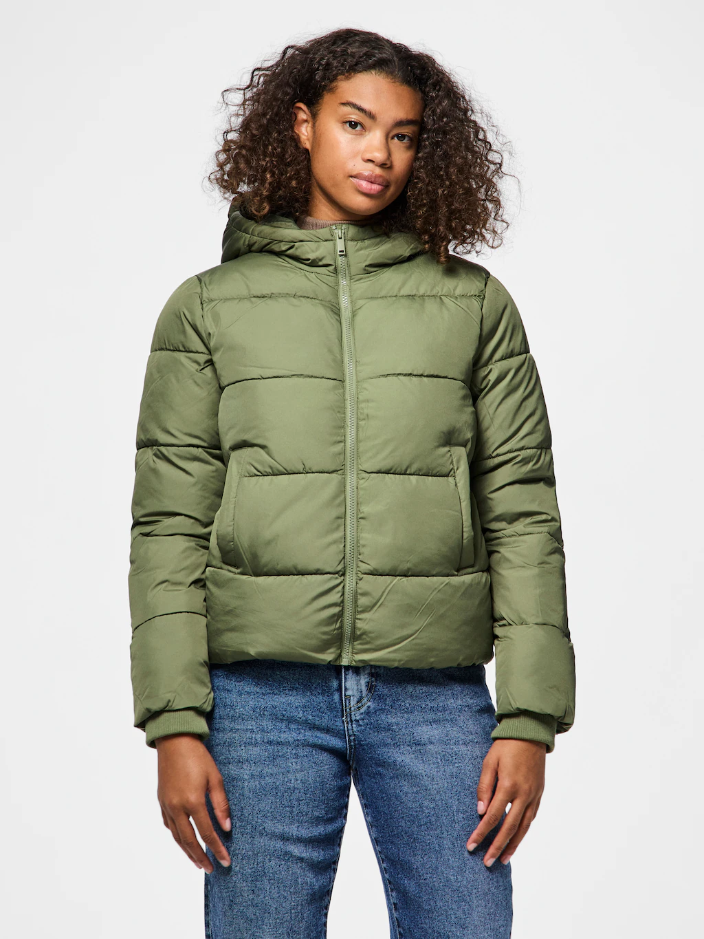 pieces Steppjacke "PCBEE NEW SHORT PUFFER JACKET NOOS BC", mit Kapuze günstig online kaufen