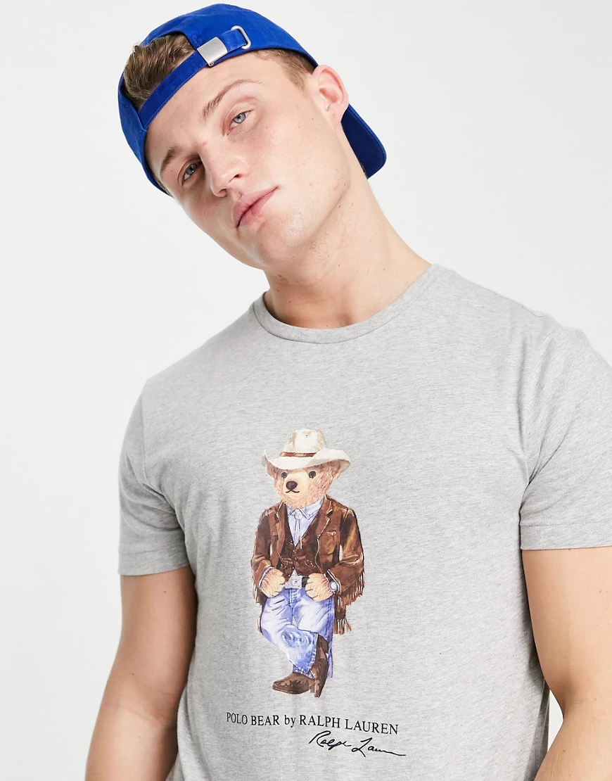 Polo Ralph Lauren – T-Shirt in Kalkgrau mit Cowboy-Bär-Print günstig online kaufen