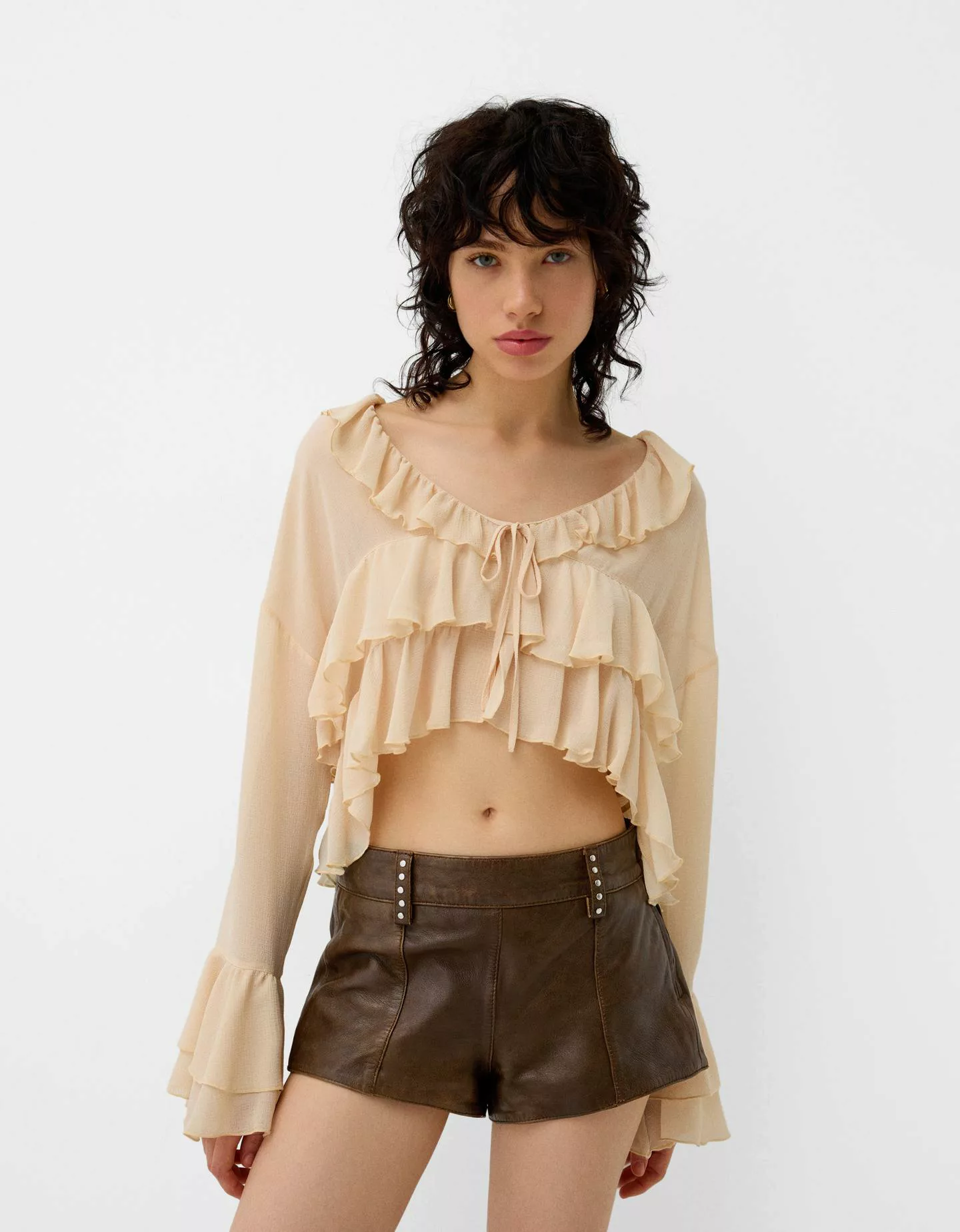 Bershka Shorts Aus Leder Mit Nieten Damen M Braun günstig online kaufen