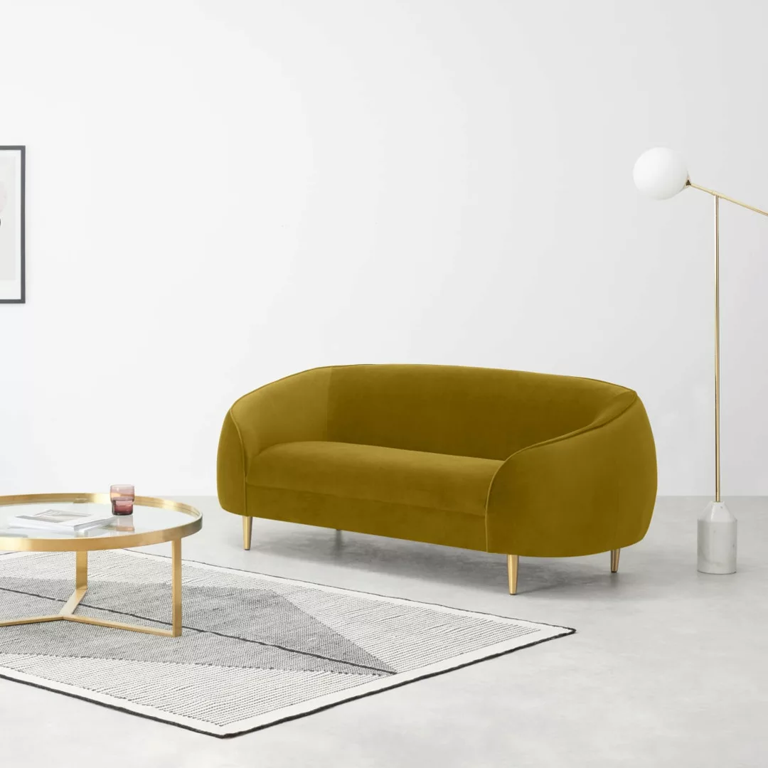 Trudy 2-Sitzer Sofa, Samt in Vintage-Gold - MADE.com günstig online kaufen