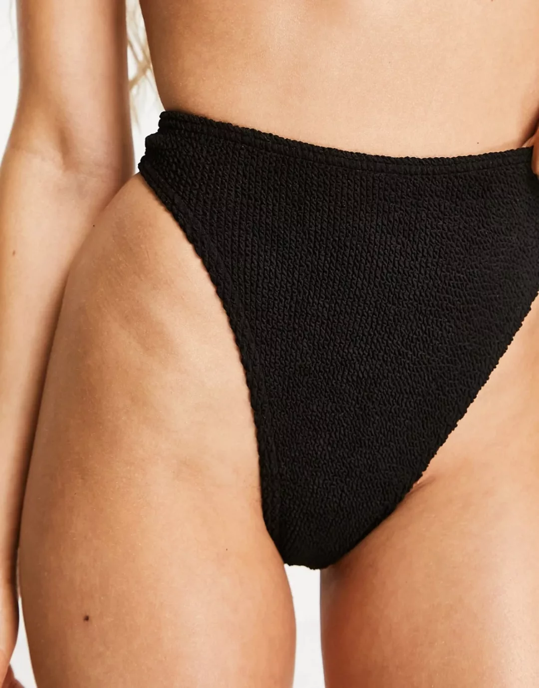 ASOS DESIGN – Mix-and-Match – Bikini-Tangahose in Knitter-Optik in Schwarz günstig online kaufen