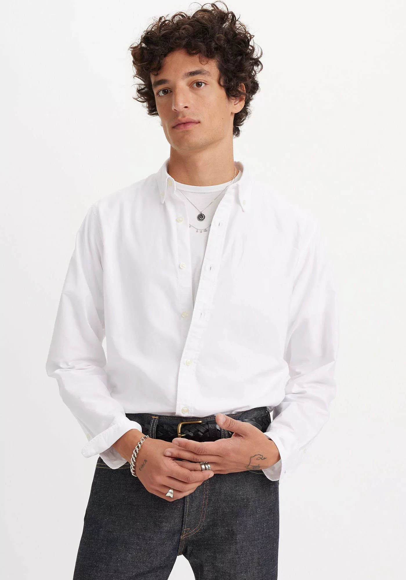 Levi's® Langarmhemd AUTHENTIC BUTTON DOWN mit Ton-in-Ton Logostickerei auf günstig online kaufen