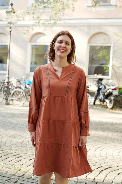 Kleid Akalei Aus Lyocell günstig online kaufen