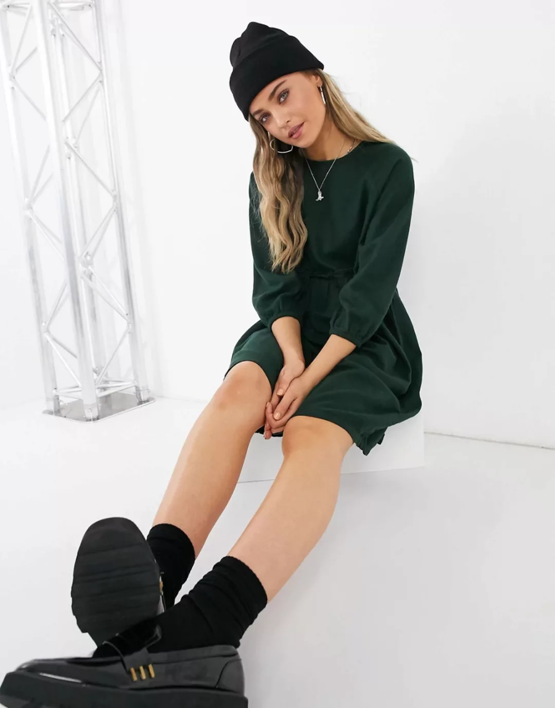 Monki – Sol – Mini-Hängerkleid aus Baumwolle in Dunkelgrün günstig online kaufen