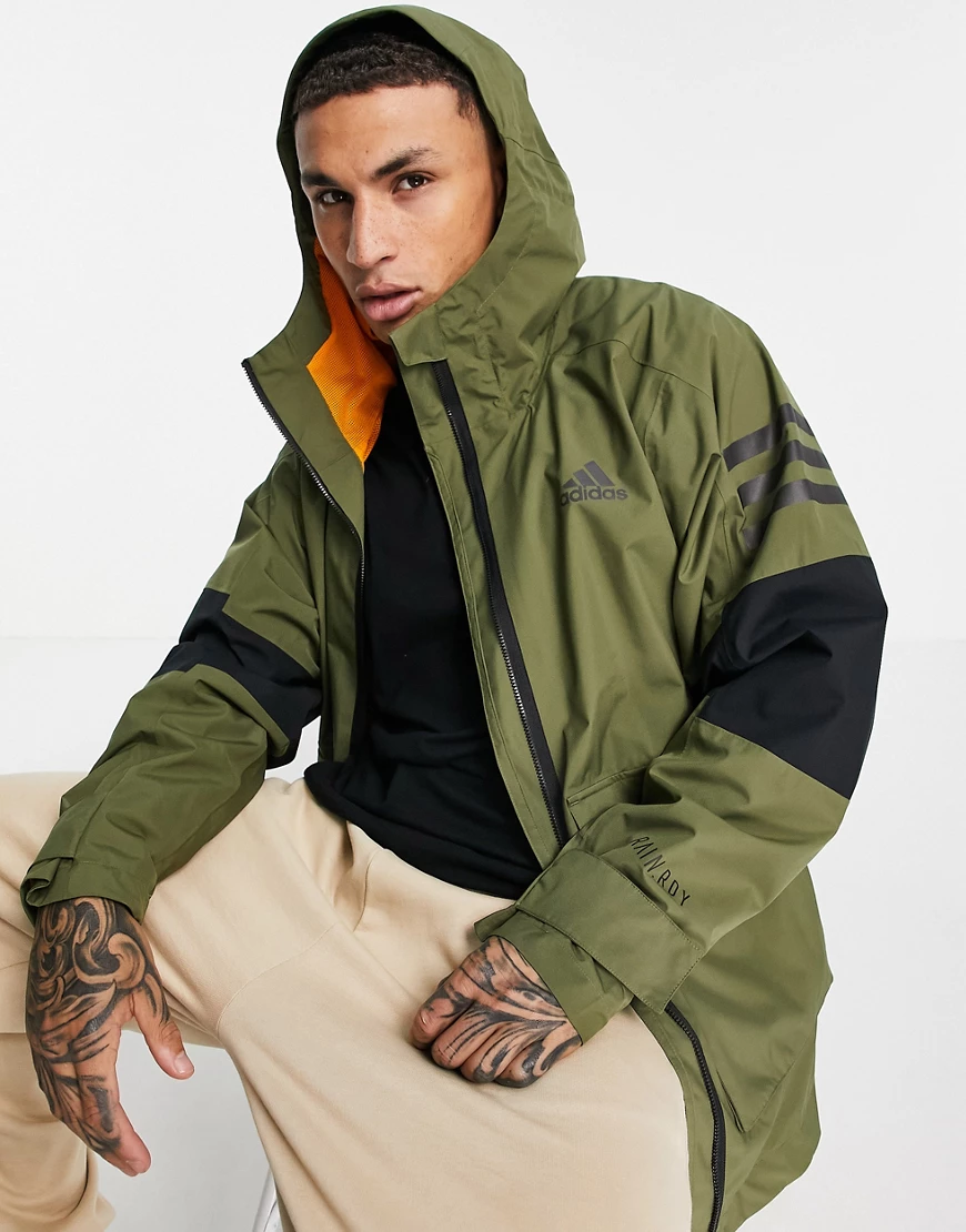 adidas – Outdoor Primegreen Rain Ready – Regenjacke mit drei Streifen in Kh günstig online kaufen