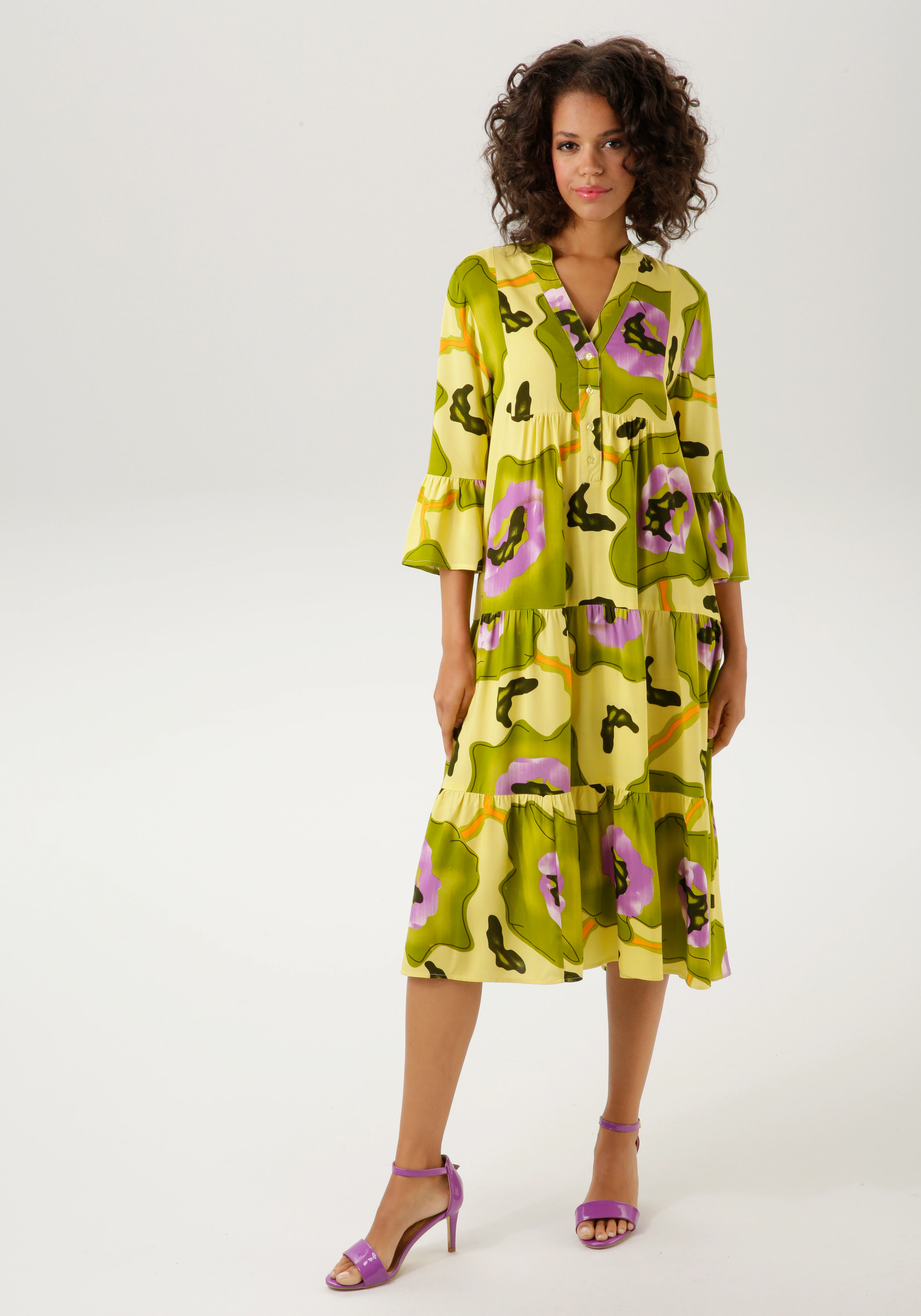 Aniston CASUAL Blusenkleid, mit großflächigem, graphischem Blumendruck günstig online kaufen
