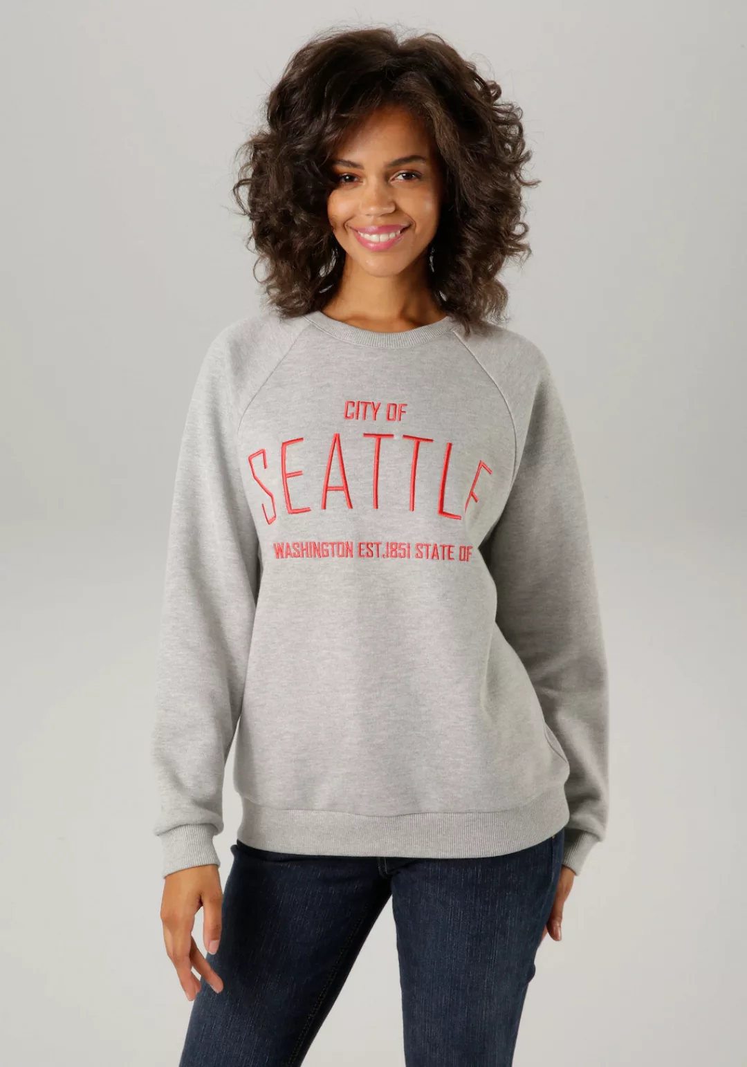 Aniston CASUAL Sweatshirt, mit gesticktem SEATTLE-Schriftzug - NEUE KOLLEKT günstig online kaufen