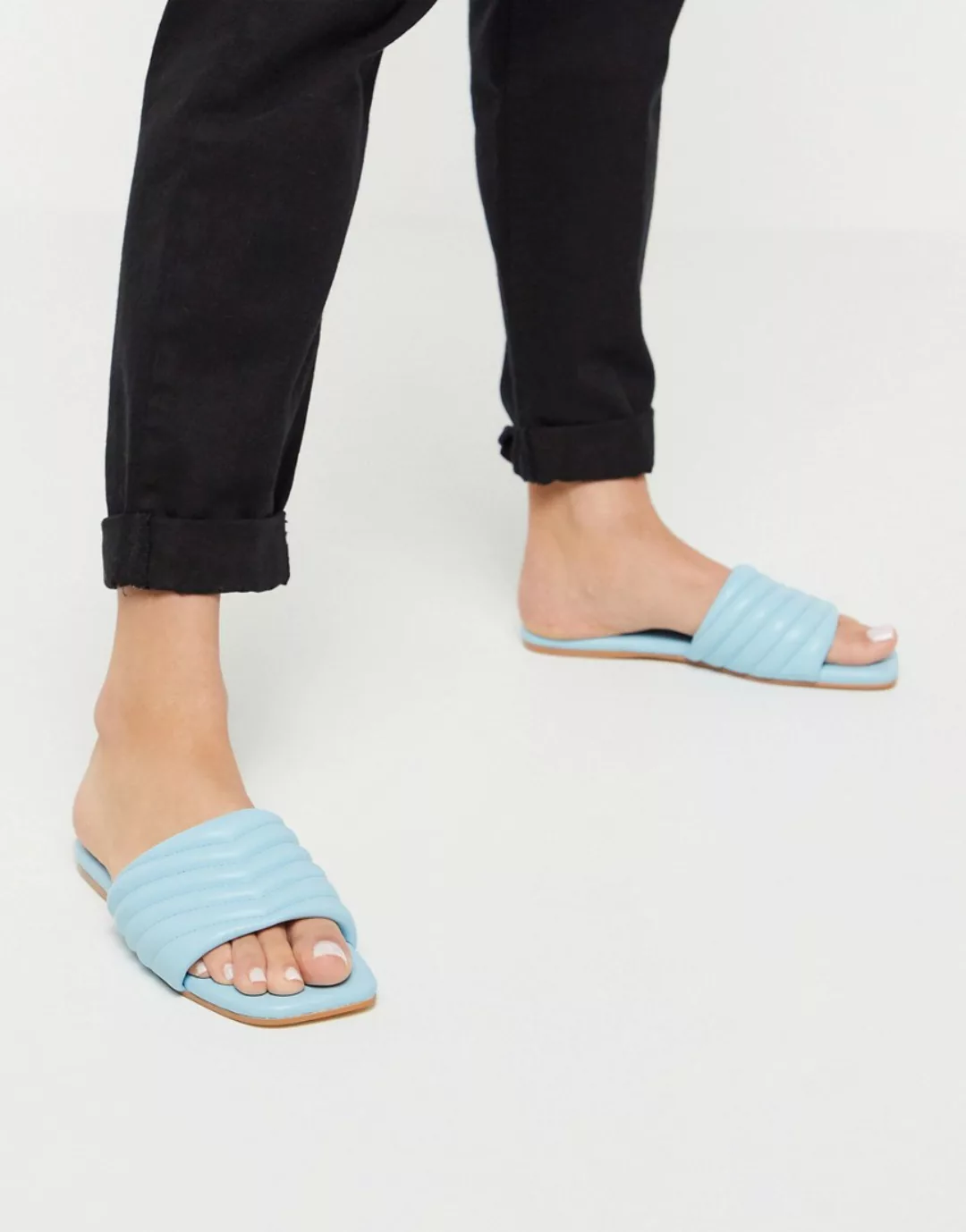 ASOS DESIGN – Fooled – Blaue Pantoletten mit Steppdesign günstig online kaufen