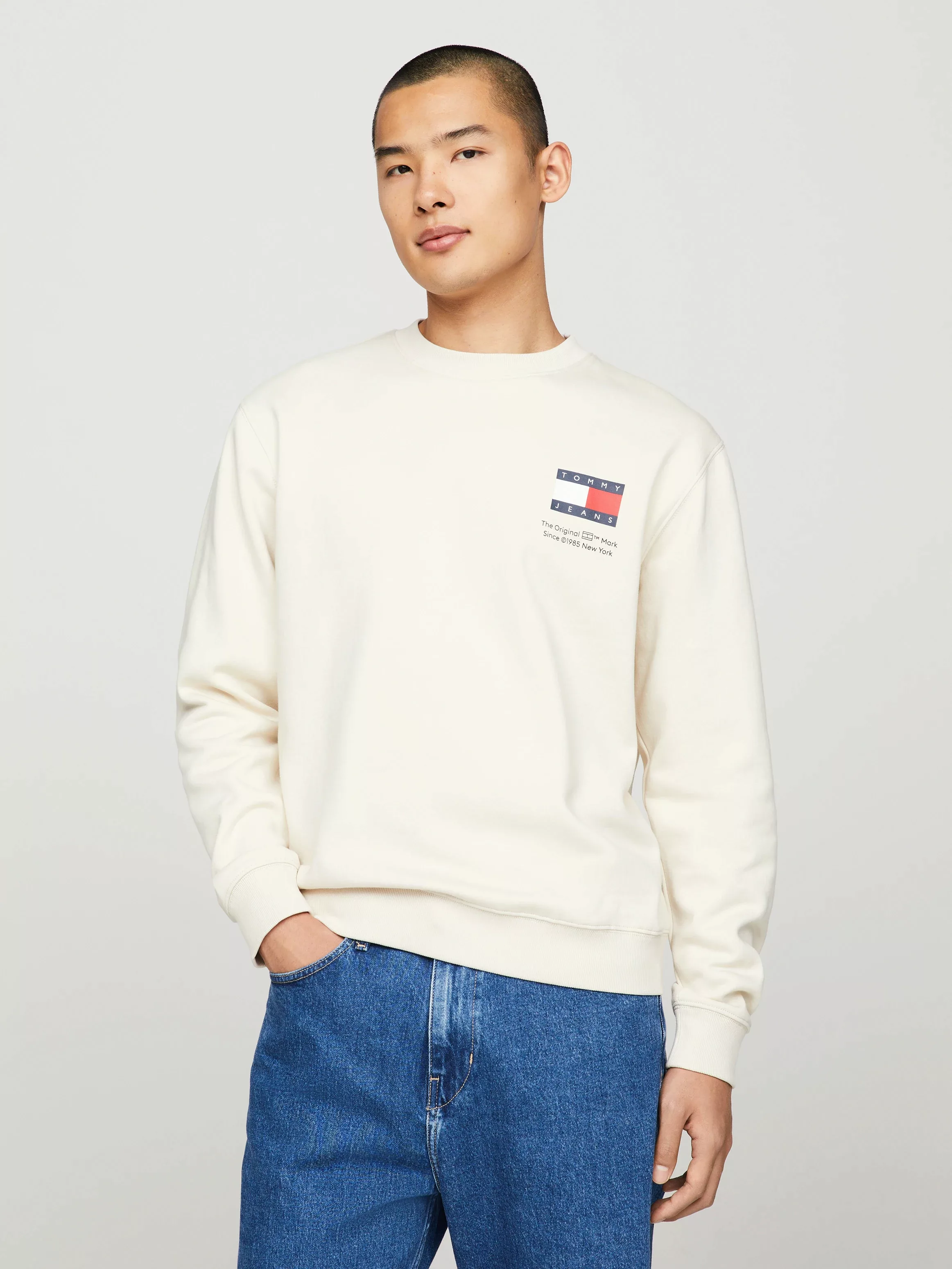 Tommy Jeans Sweatshirt "TJM REG ESSENTIAL FLAG CNECK EXT" günstig online kaufen