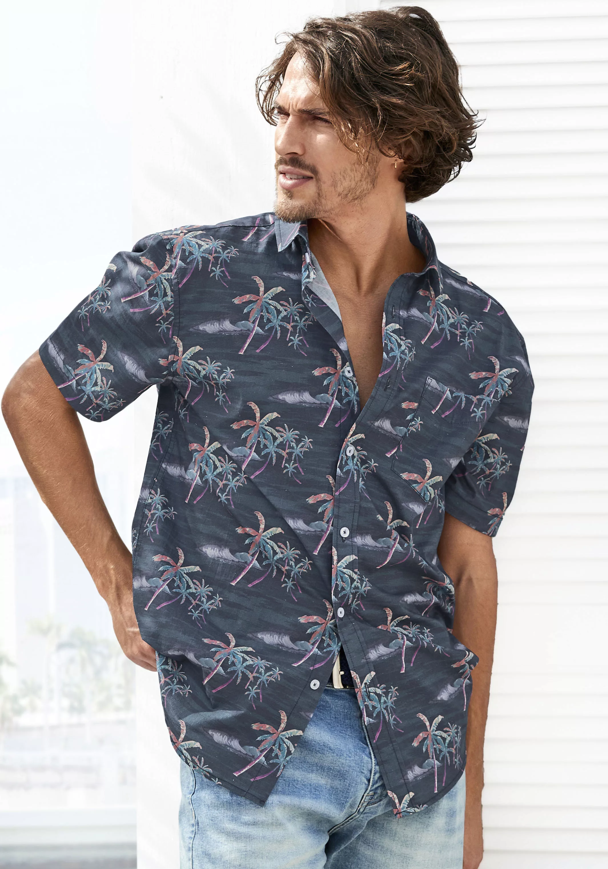 Beachtime Hawaiihemd "Regular fit", Kurzarm, Freizeithemd mit Palmenprint, günstig online kaufen