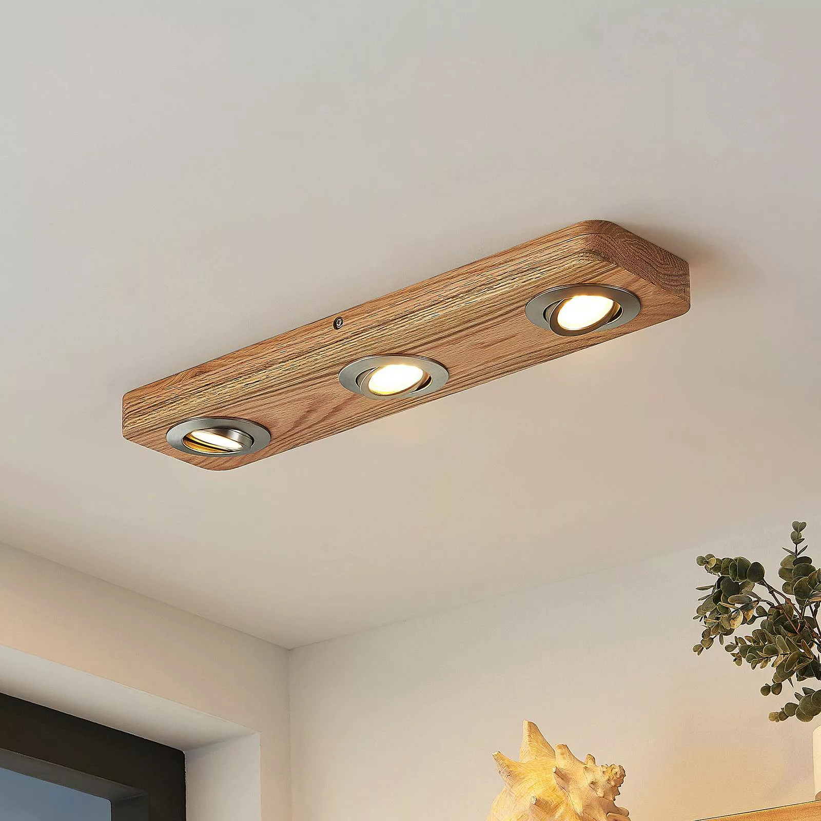 Lindby Mikari LED-Deckenleuchte aus Holz, 3-fl. günstig online kaufen