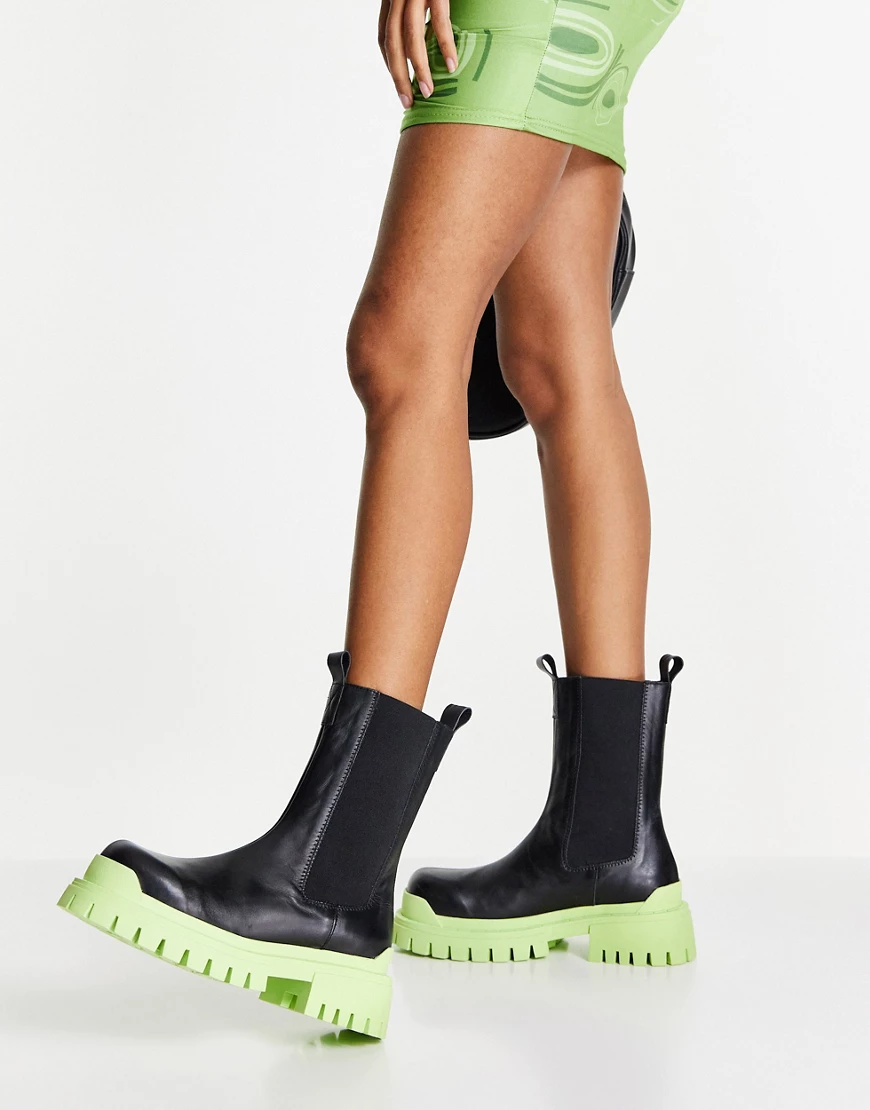 Topshop – Ace – Chelsea-Stiefel in Schwarz und Limettengrün aus Leder mit d günstig online kaufen
