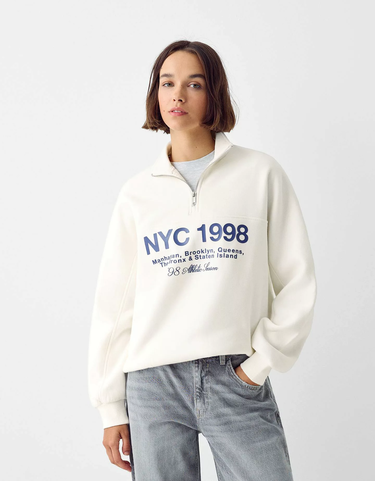 Bershka Bedruckte Sweatshirtjacke Damen M Grbrochenes Weiss günstig online kaufen