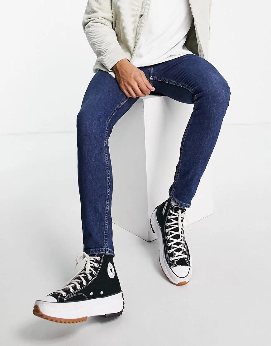 Levi's – 519 – Jeans in dunklem Marineblau mit sehr engem Schnitt günstig online kaufen