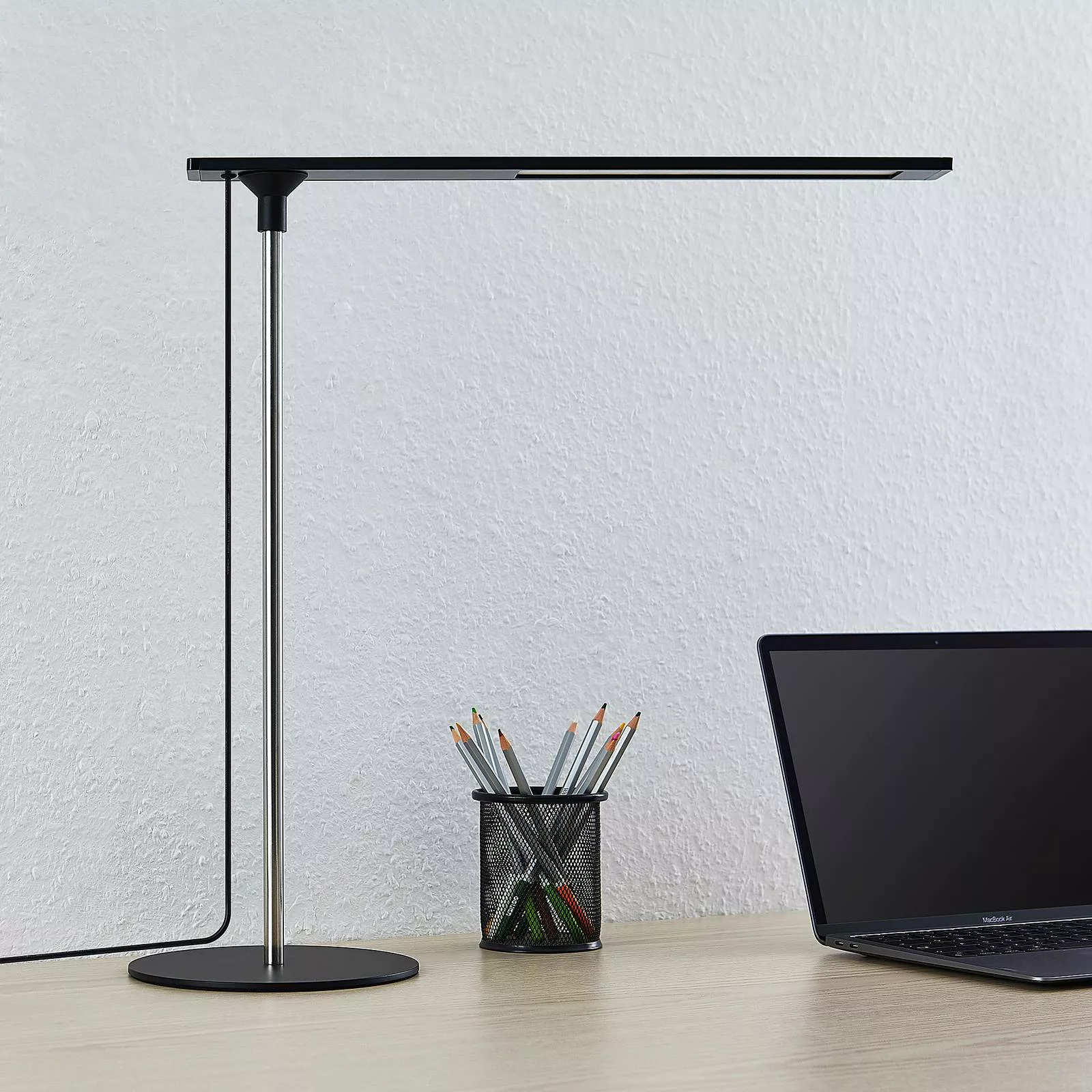 Lucande Pinami LED-Schreibtischleuchte günstig online kaufen