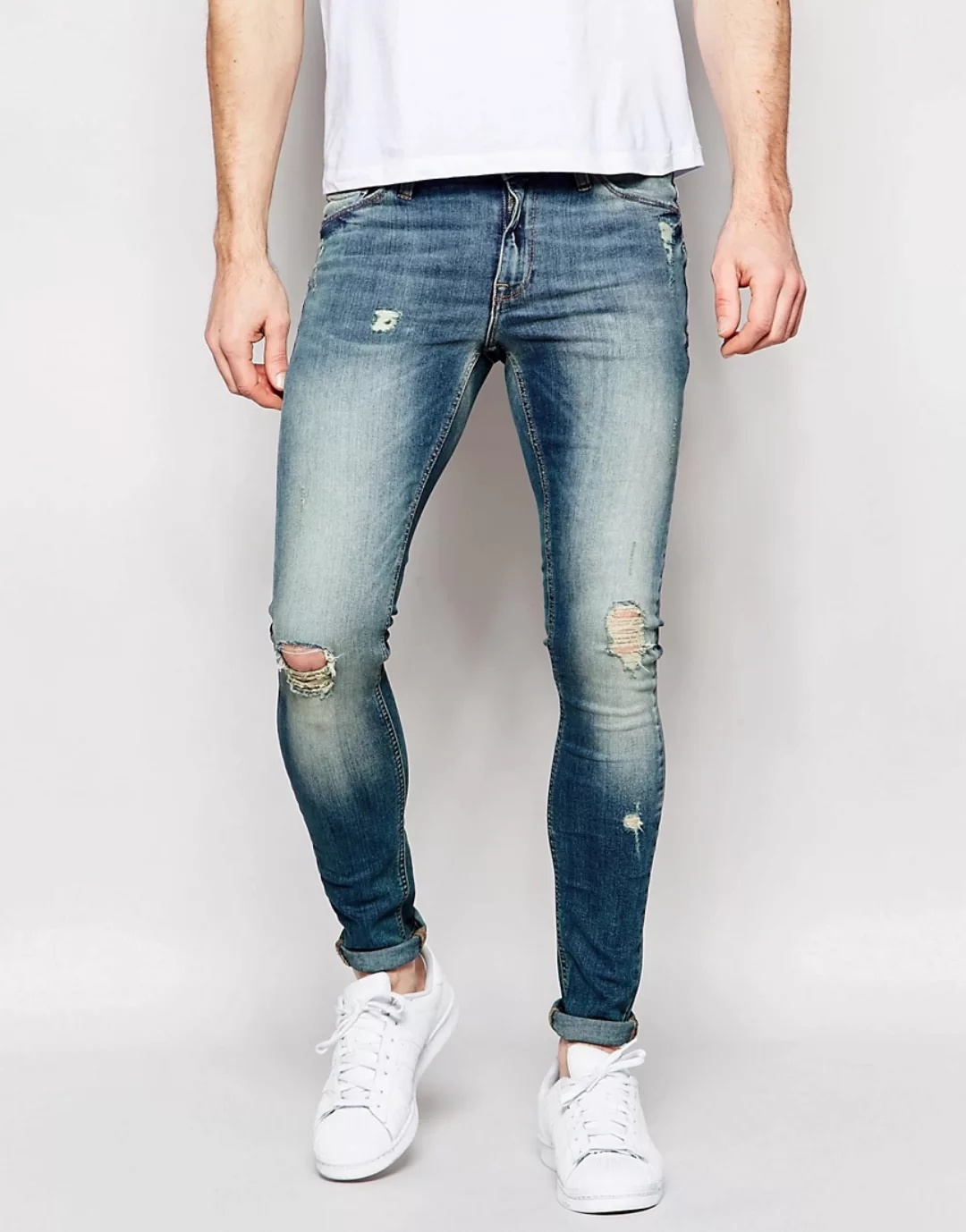 ASOS – Extrem enge Skinny-Jeans mit Zierrissen an den Knien-Blau günstig online kaufen