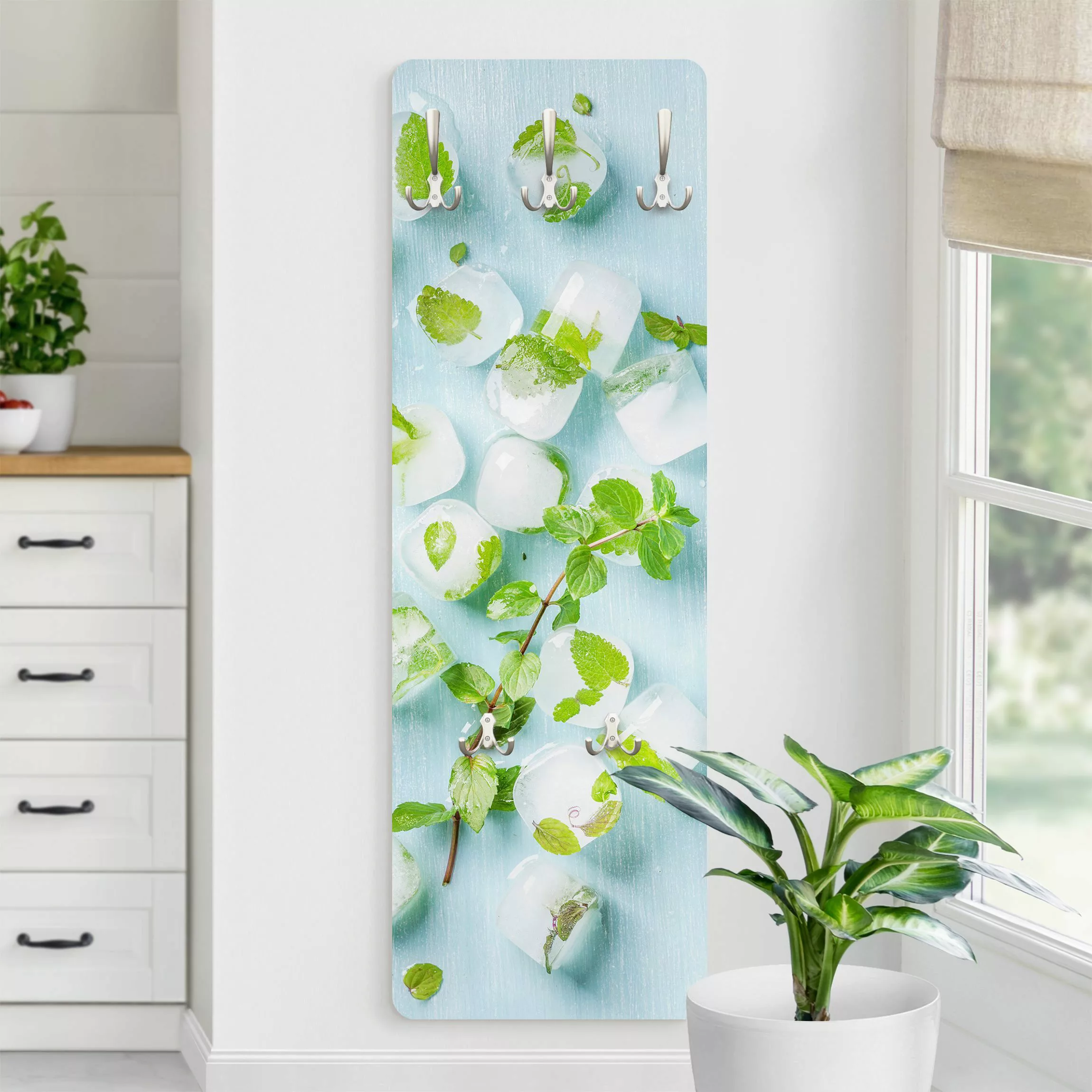 Wandgarderobe Holzpaneel Küche Eiswürfel mit Minzblättern günstig online kaufen