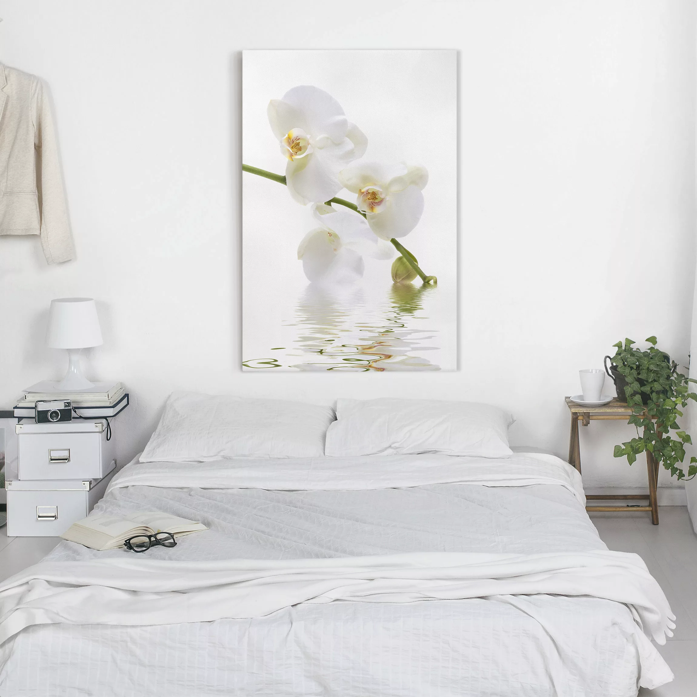 Leinwandbild Blumen - Hochformat White Orchid Waters günstig online kaufen