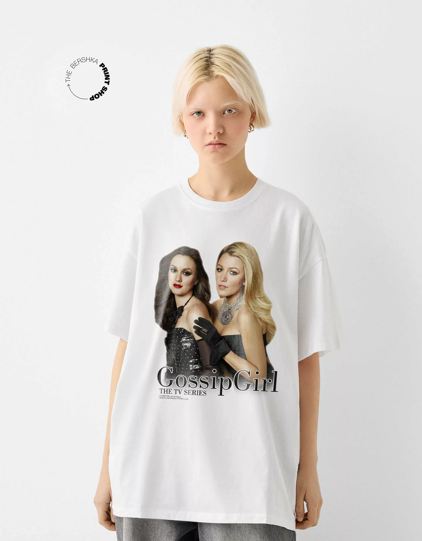 Bershka T-Shirt Gossip Girl Mit Kurzen Ärmeln Damen L Grbrochenes Weiss günstig online kaufen