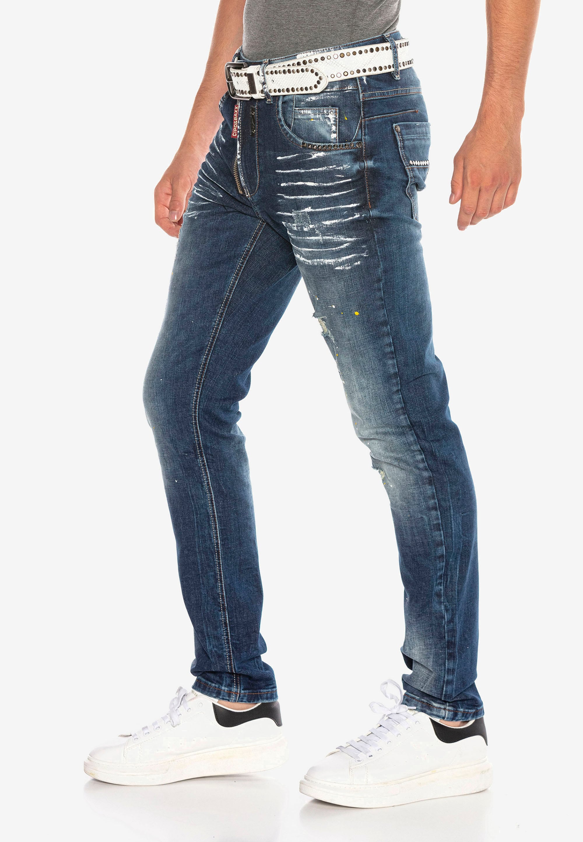 Cipo & Baxx Bequeme Jeans, mit trendigen Used-Elementen günstig online kaufen