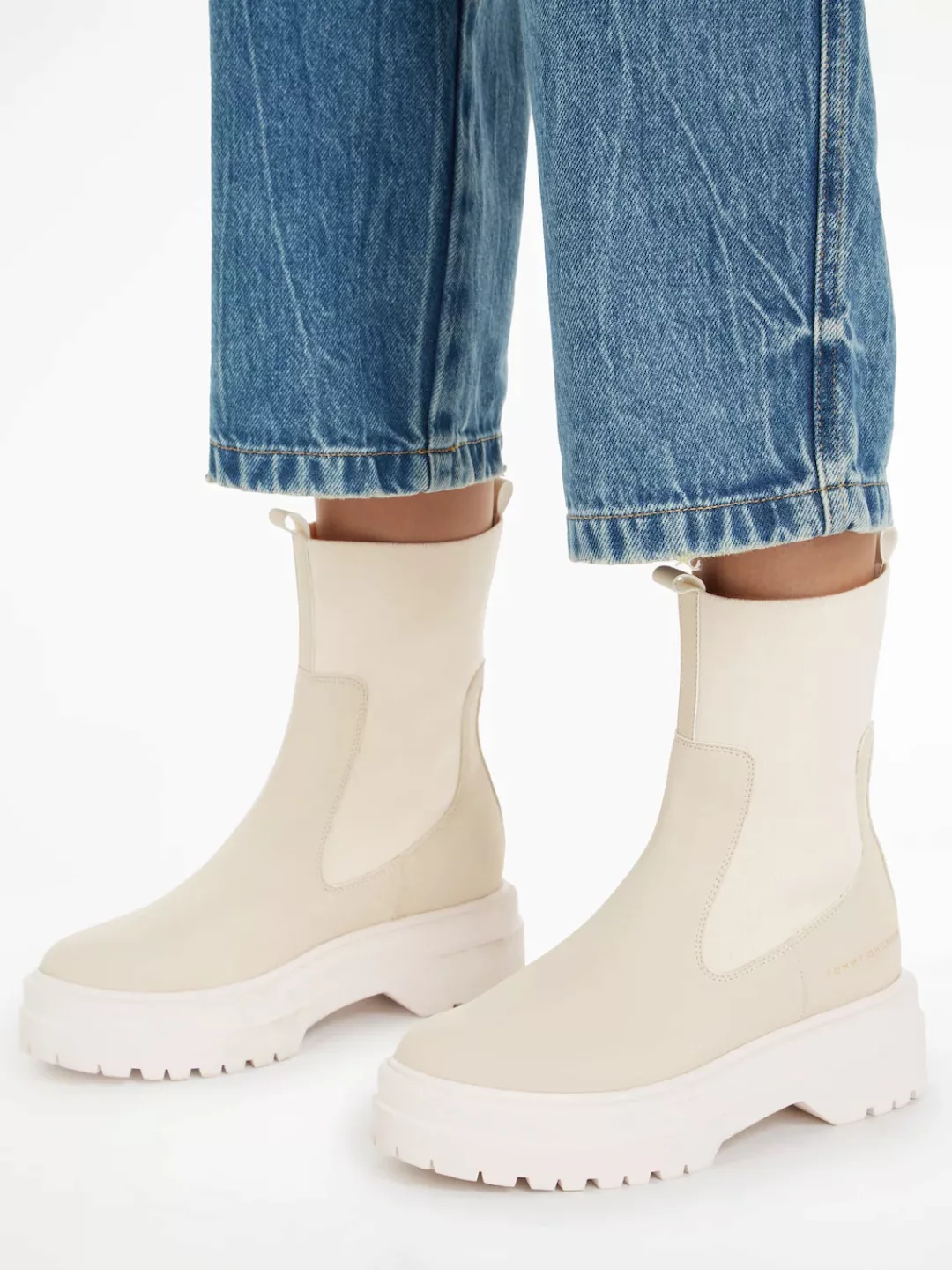 Tommy Hilfiger Schlupfboots "FEMININE SEASONAL UTILITY BOOT", mit breitem S günstig online kaufen