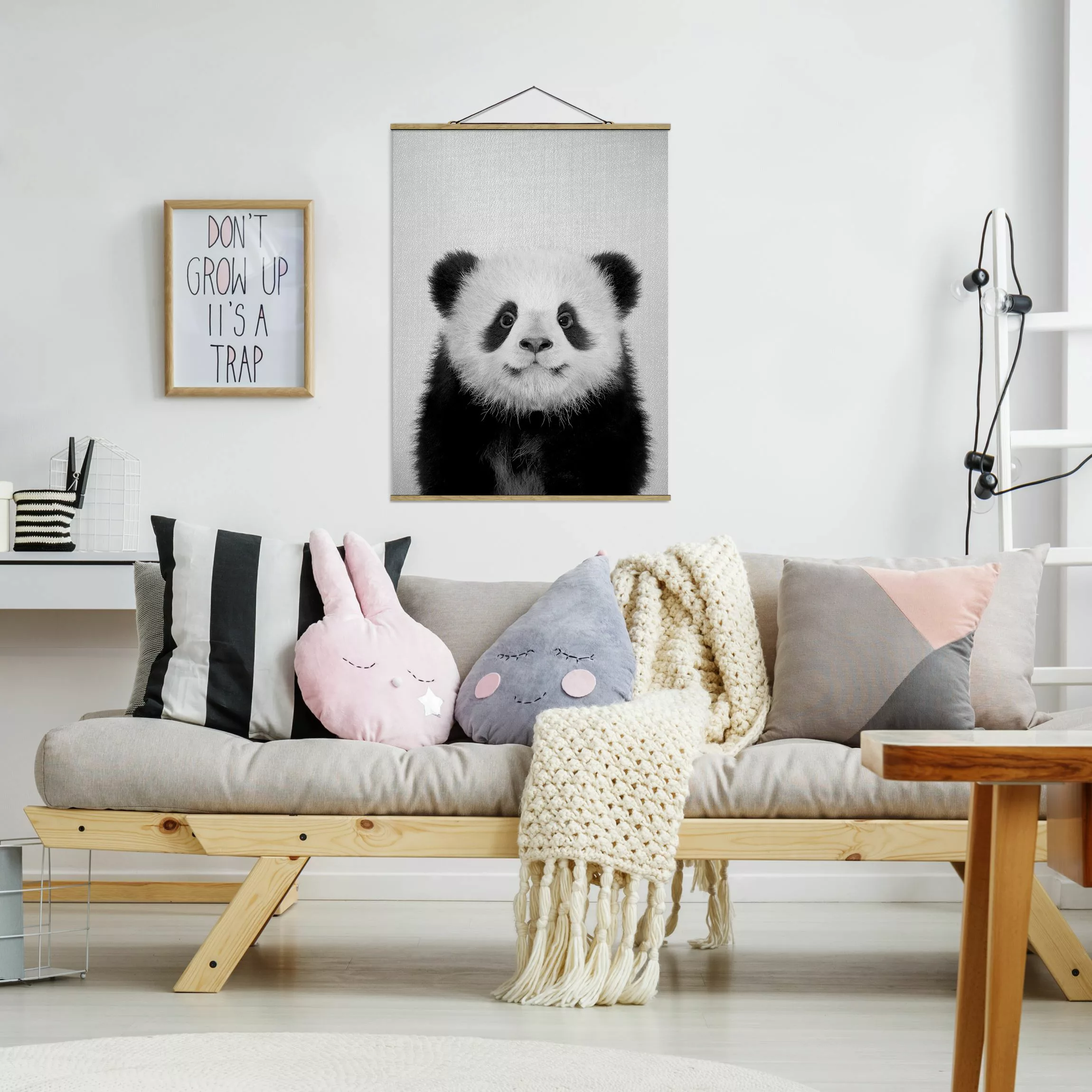 Stoffbild mit Posterleisten Baby Panda Prian Schwarz Weiß günstig online kaufen