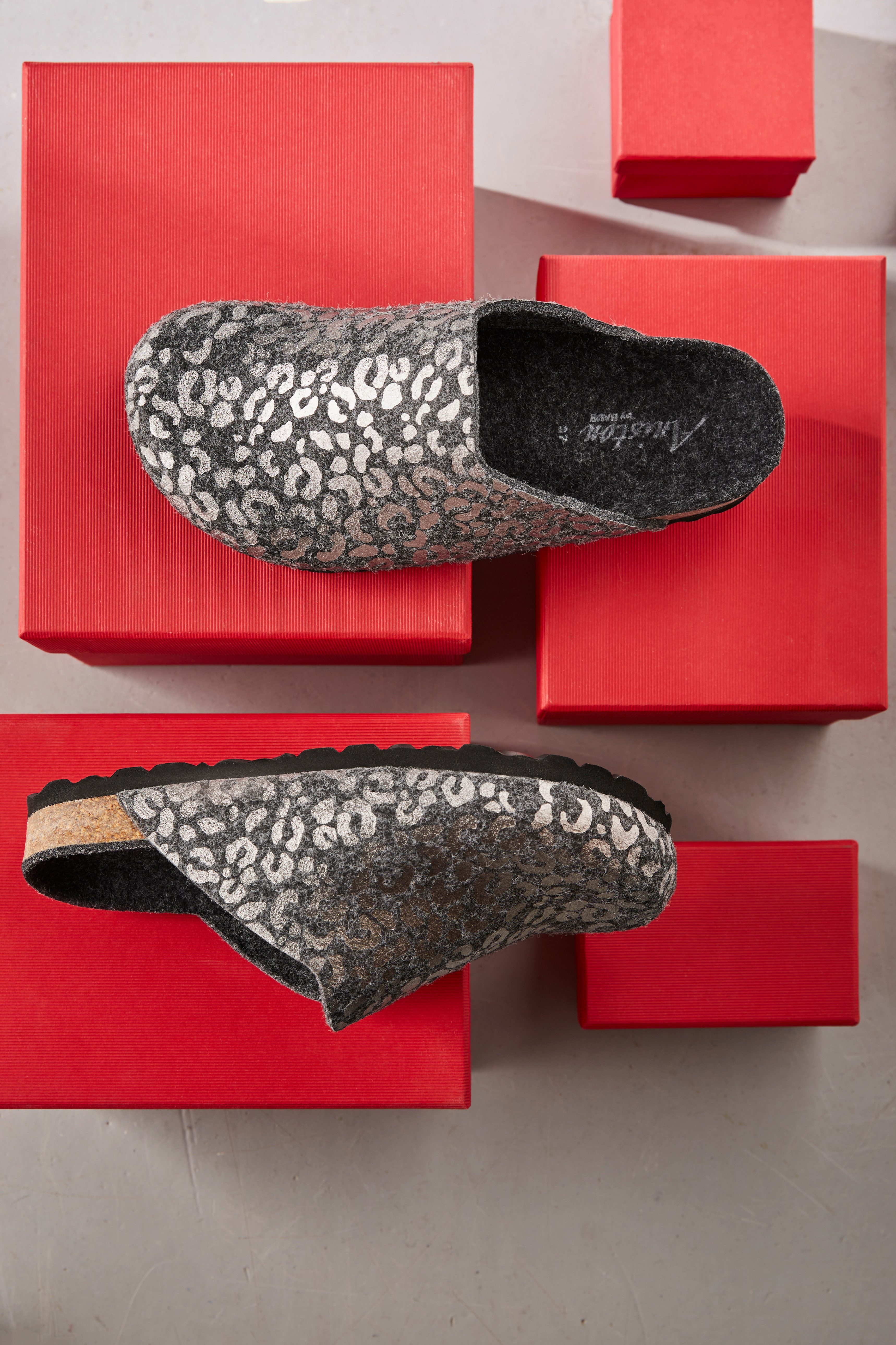 Aniston SHOES Clog Clog, Hausschuh, Homeslipper günstig online kaufen