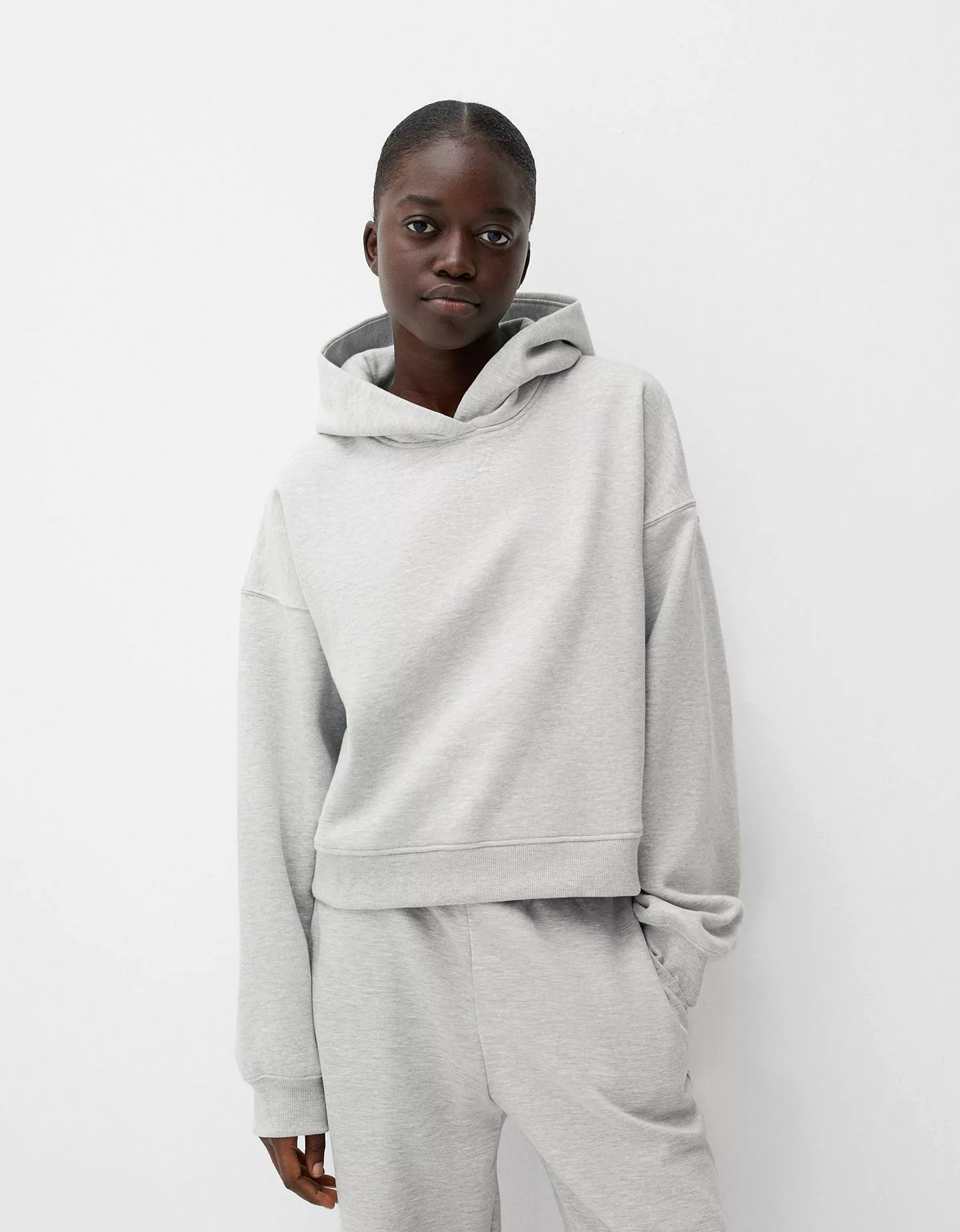 Bershka Hoodie Aus Plüsch Damen Xs Grau günstig online kaufen