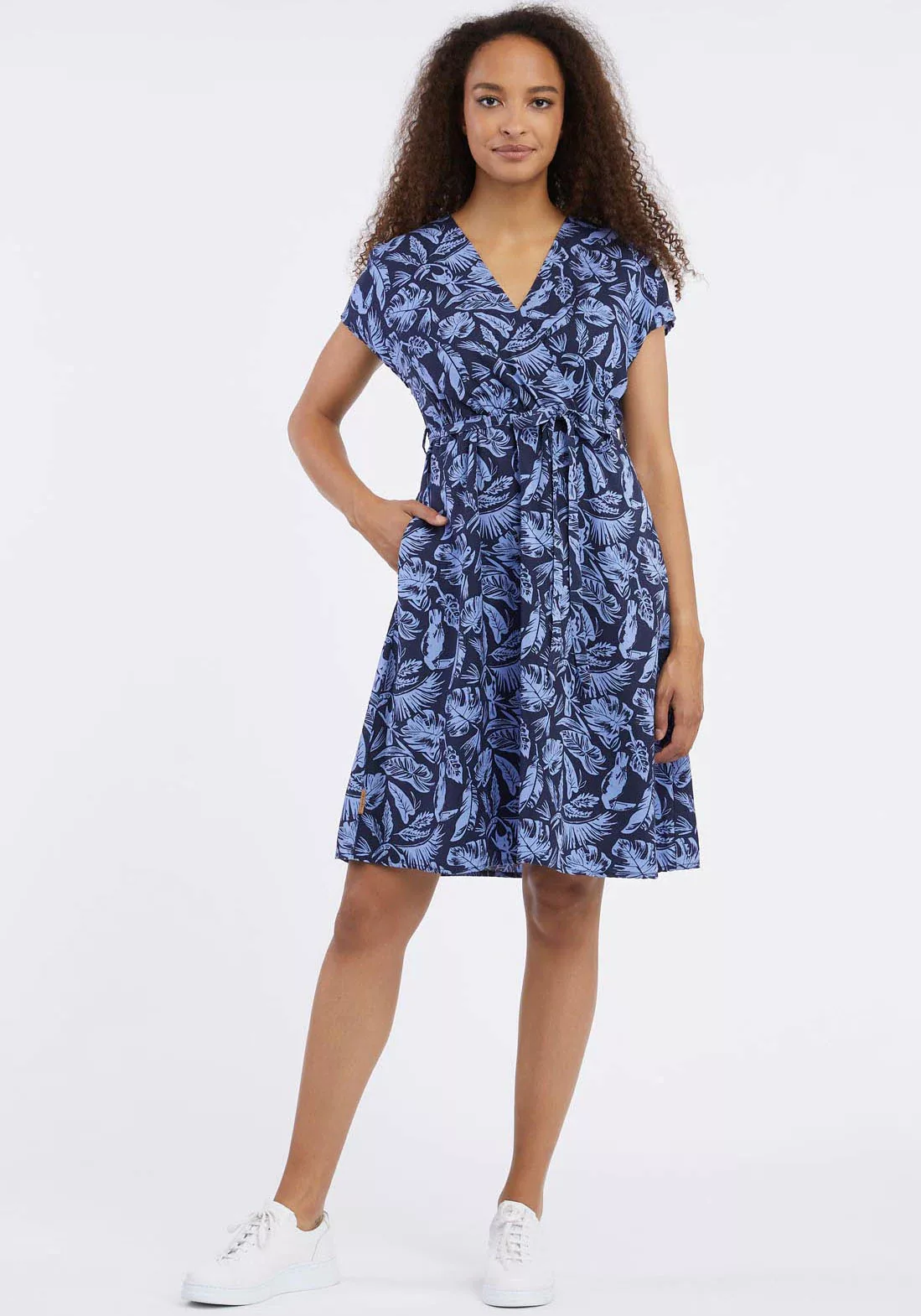 Ragwear Midikleid "Kleid SELYMA ORG", sommerliches Kleid mit V-Ausschnitt u günstig online kaufen