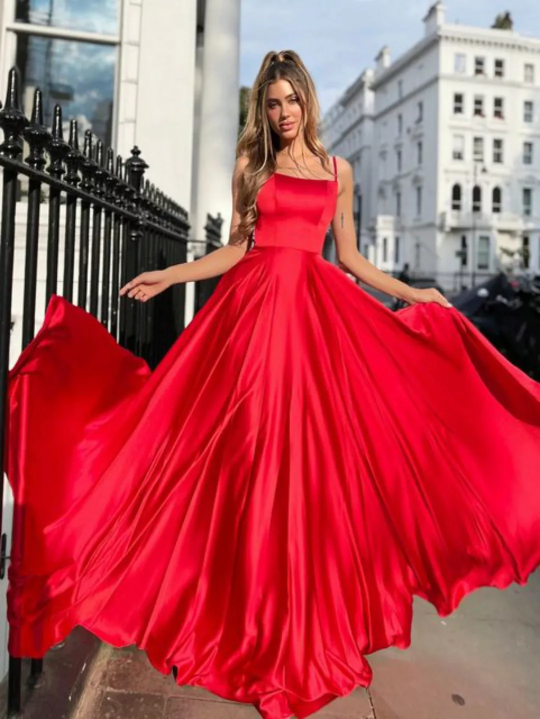 RUZU UG Abendkleid Damen Strapskleid Rückenfreies Kleid Bankettkleid Formel günstig online kaufen