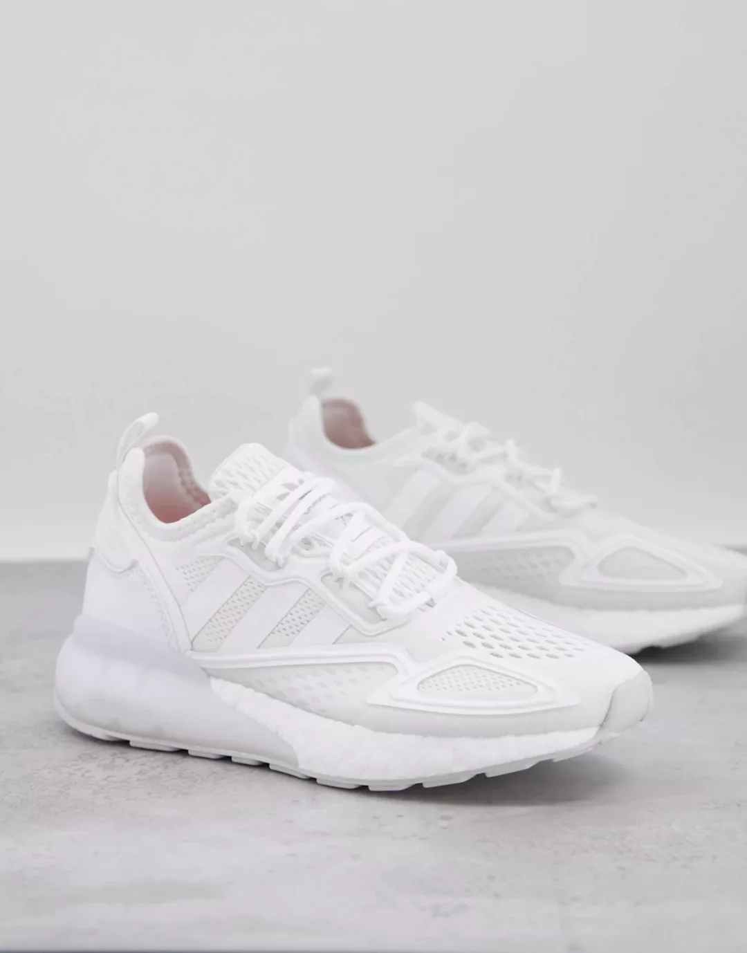 adidas Originals – ZX 2K Boost – Sneaker in Triple-Weiß günstig online kaufen