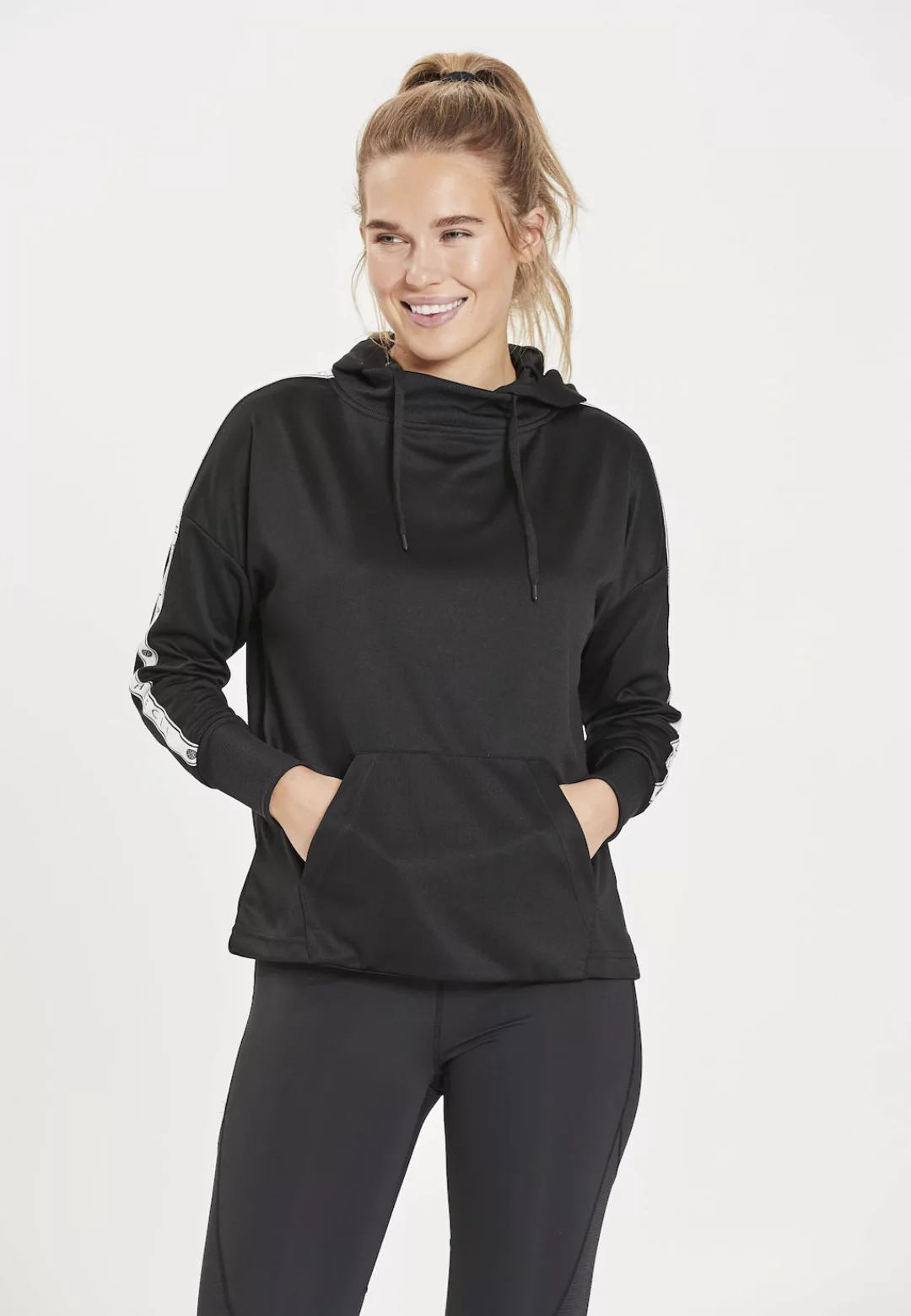 ATHLECIA Kapuzensweatshirt "Sella W", mit hippen Logoprint-Streifen günstig online kaufen