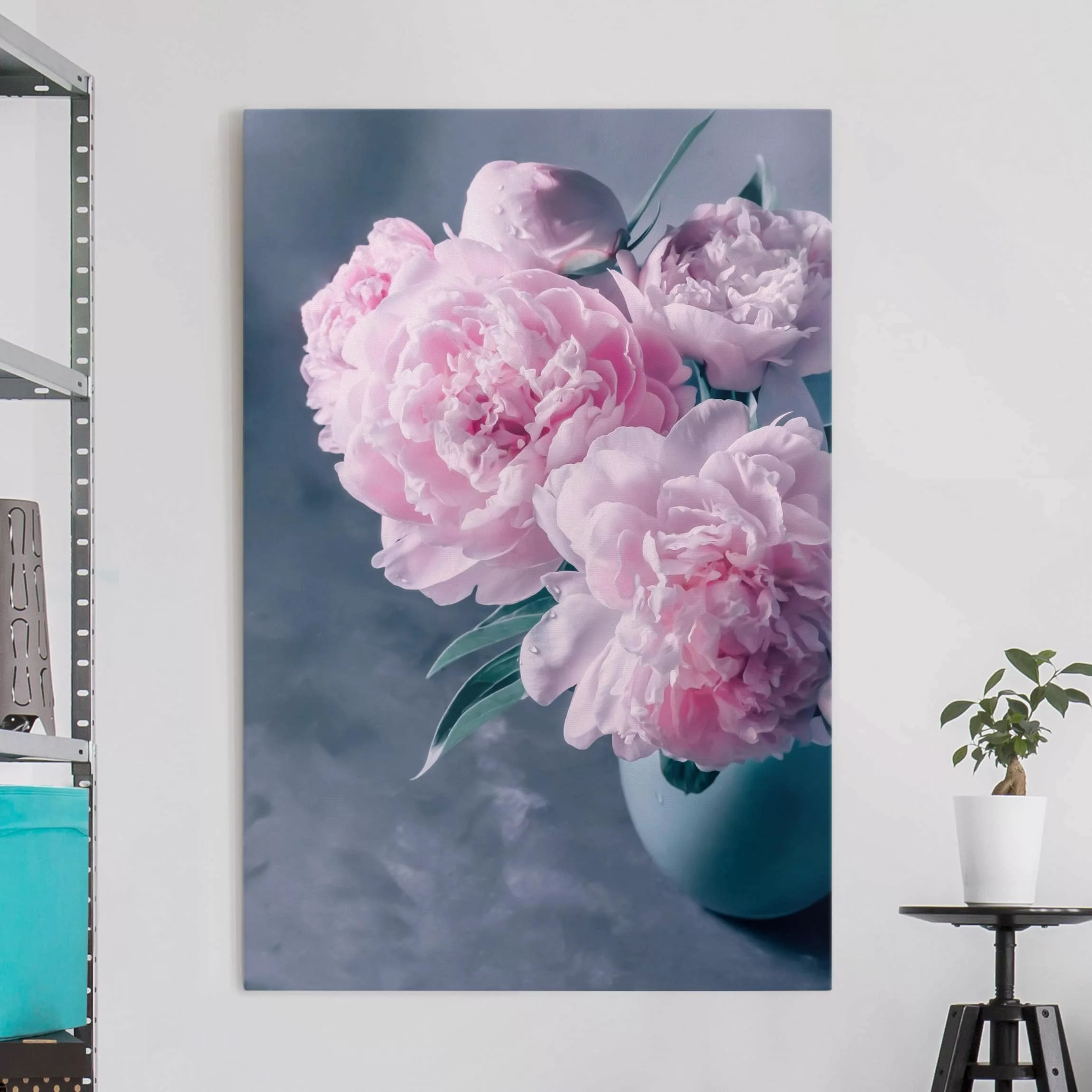 Leinwandbild Blumen - Hochformat Vase mit Rosa Pfingstrosen Shabby günstig online kaufen