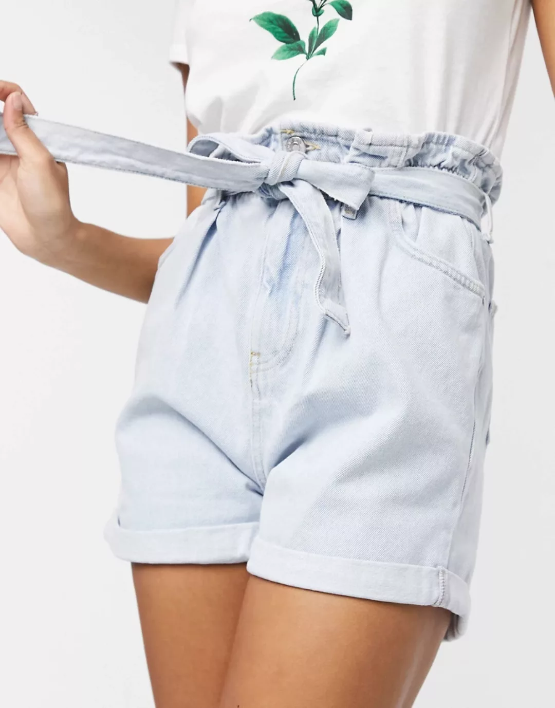 New Look – Jeansshorts in Hellblau mit Paperbag-Taille günstig online kaufen