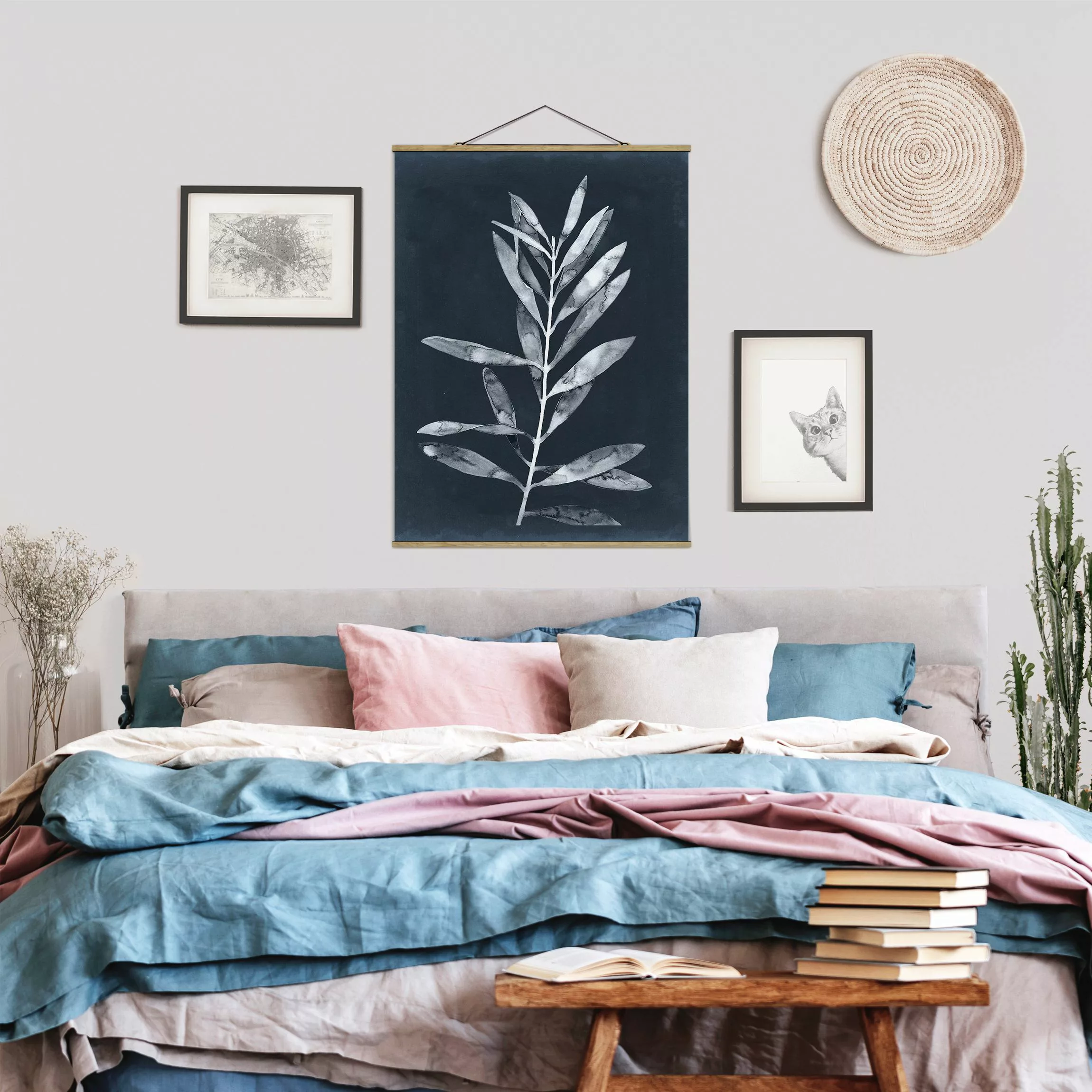 Stoffbild Blumen mit Posterleisten - Hochformat Verzweigung auf Denim I günstig online kaufen