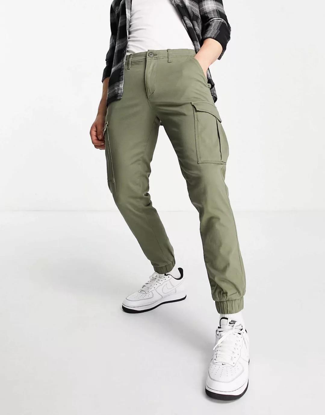 Jack & Jones Intelligence – Cargohose in Khaki mit Bündchen-Grün günstig online kaufen