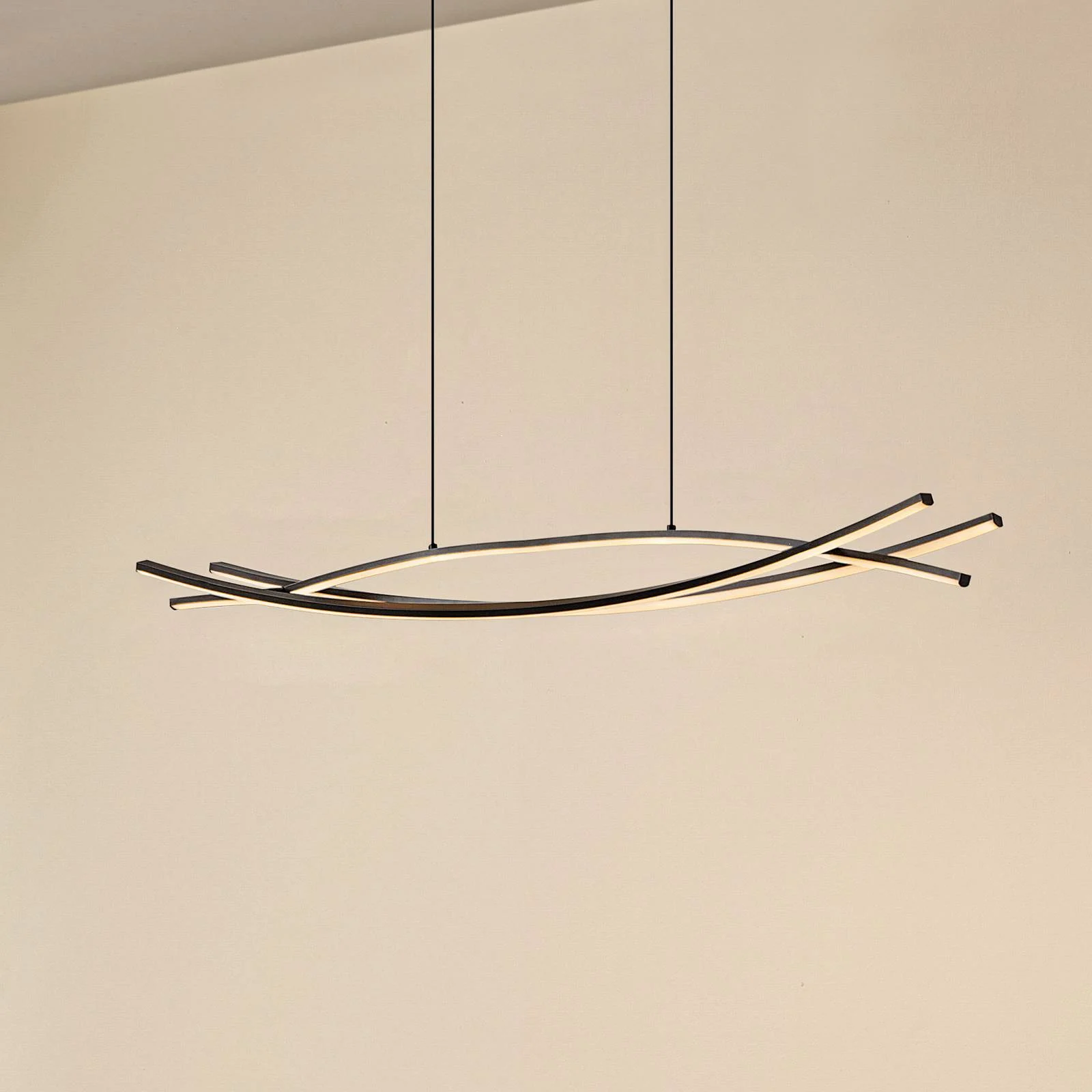Lucande LED-Hängeleuchte Sayori, 98 cm, schwarz, dimmbar günstig online kaufen