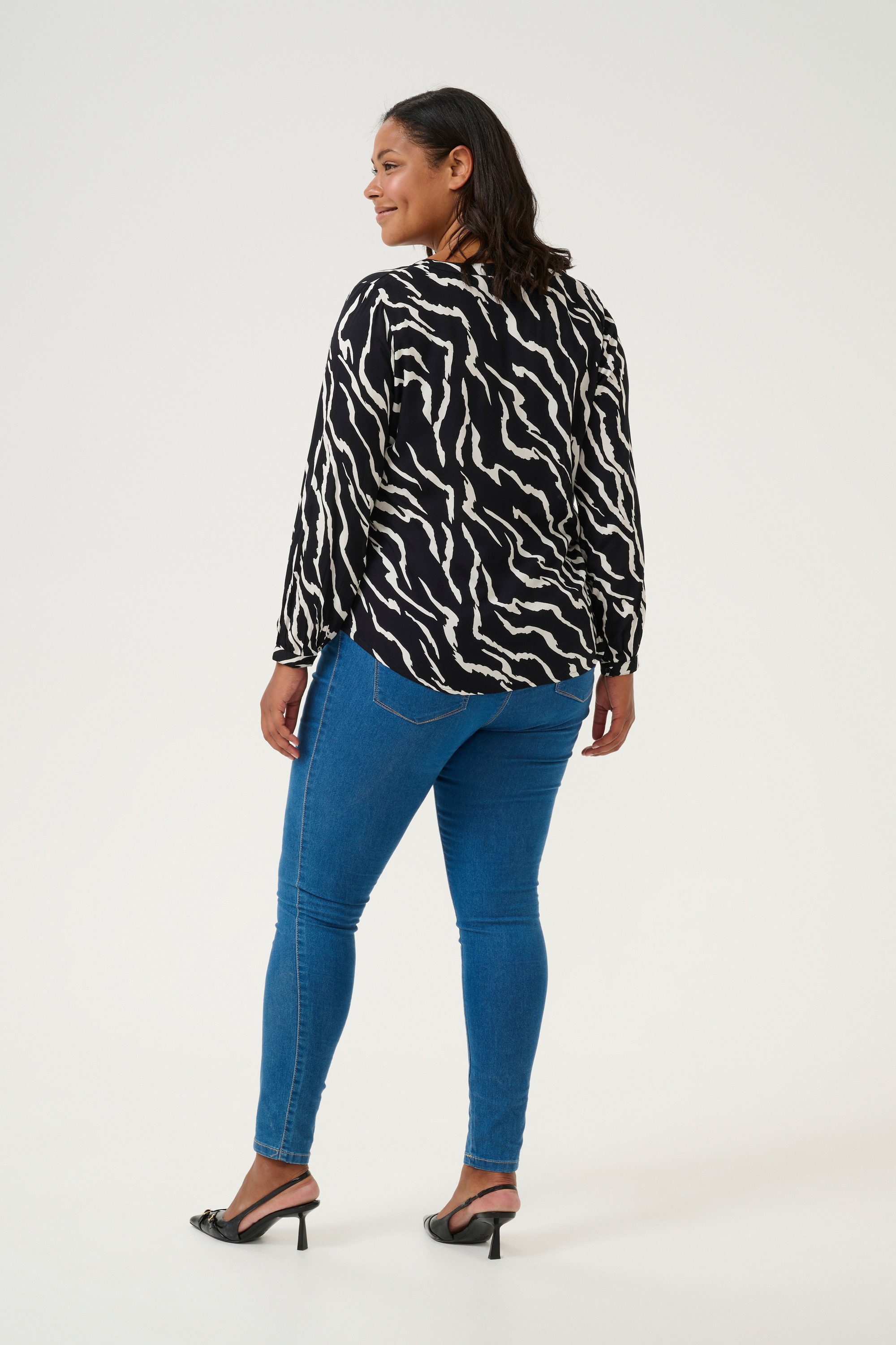 KAFFE Curve Langarmbluse Langarm-Bluse KCmirta Große günstig online kaufen