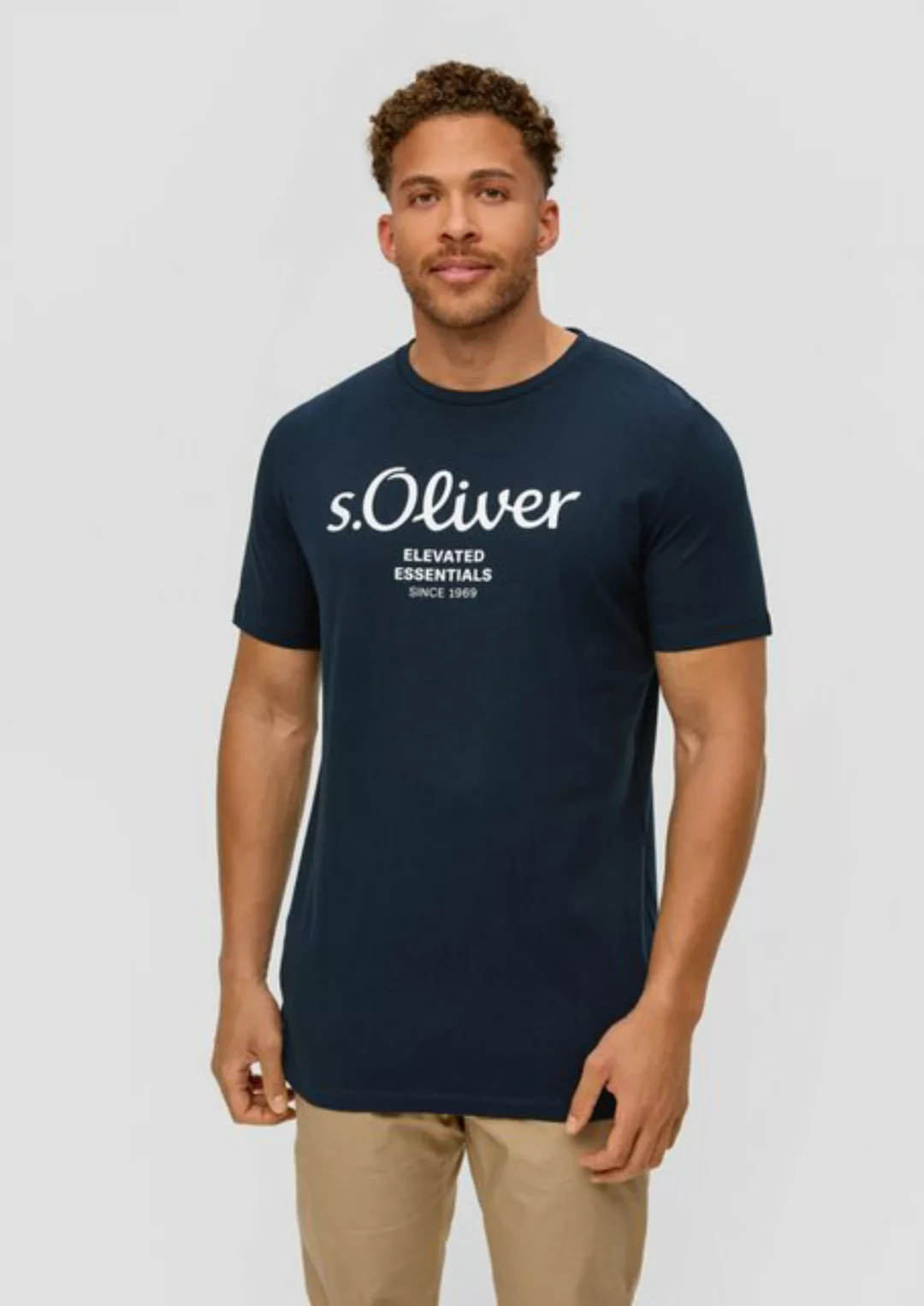 s.Oliver Kurzarmshirt T-Shirt aus Baumwolle mit Logo-Print Artwork günstig online kaufen