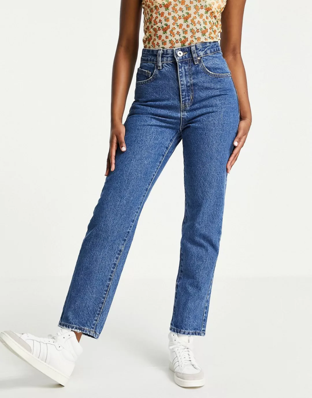 Cotton:On – Mom-Jeans in verwaschenem Dunkelblau günstig online kaufen