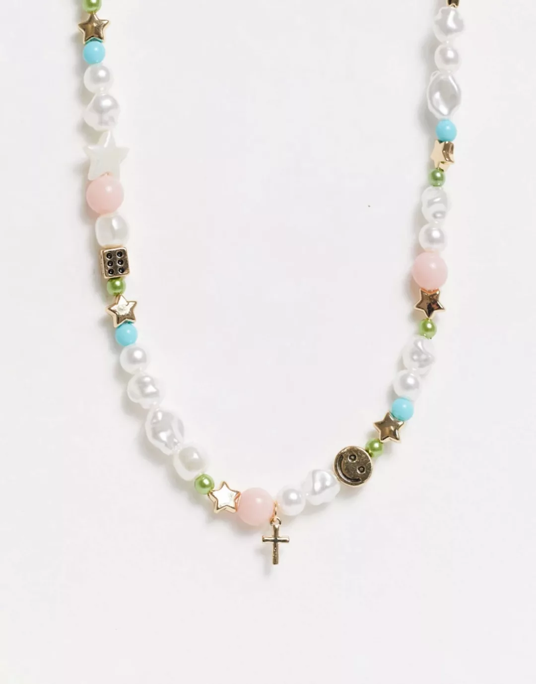 ASOS DESIGN – Perlen-Halskette mit Würfel- und Smiley-Anhänger in Pastellfa günstig online kaufen