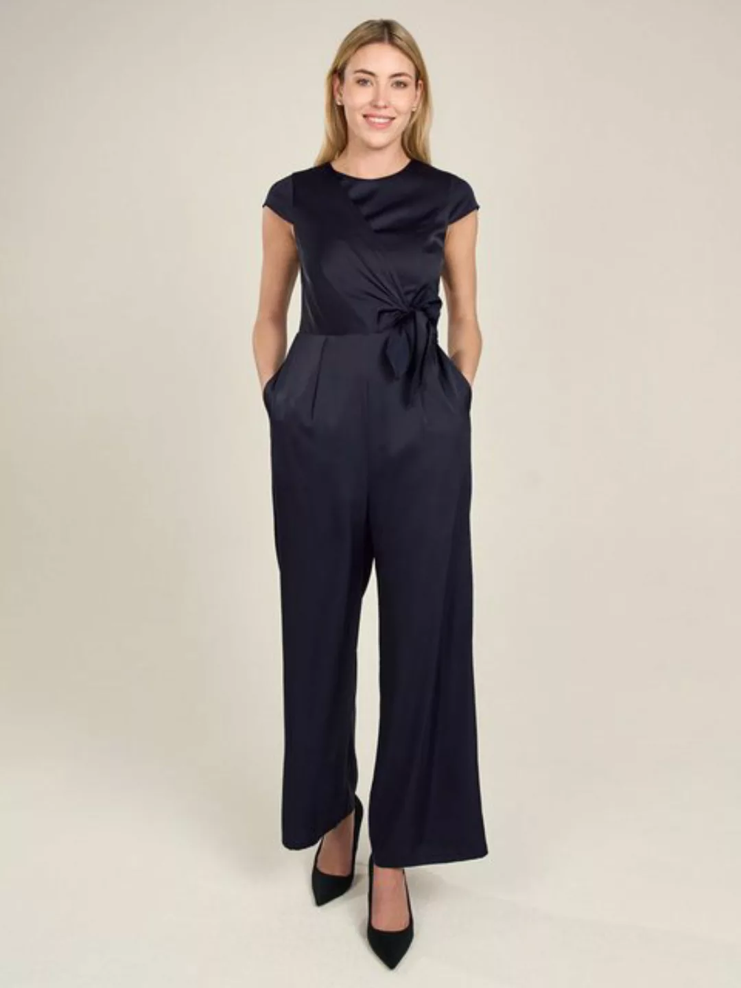 Apart Jumpsuit mit asymmetrischem Wickel zum knoten günstig online kaufen