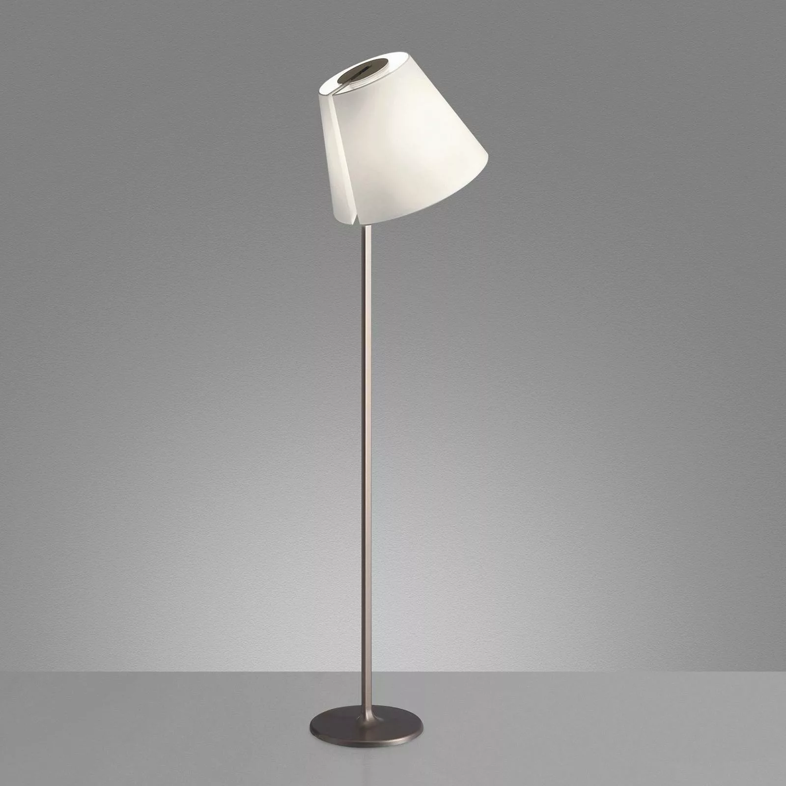 Artemide Melampo Stehleuchte, 163 cm, bronze ecru günstig online kaufen