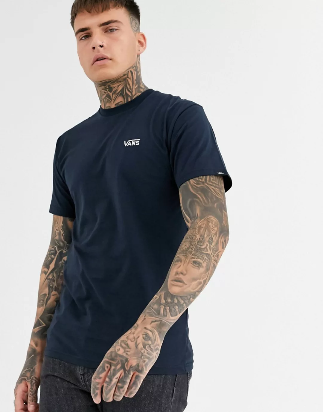 Vans – T-Shirt mit kleinem Logo in Marine-Marineblau günstig online kaufen