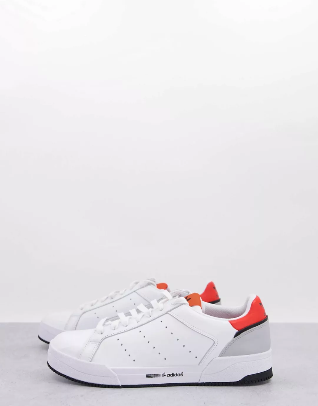 adidas Originals – Court Tourino – Sneaker in Weiß und Rot günstig online kaufen