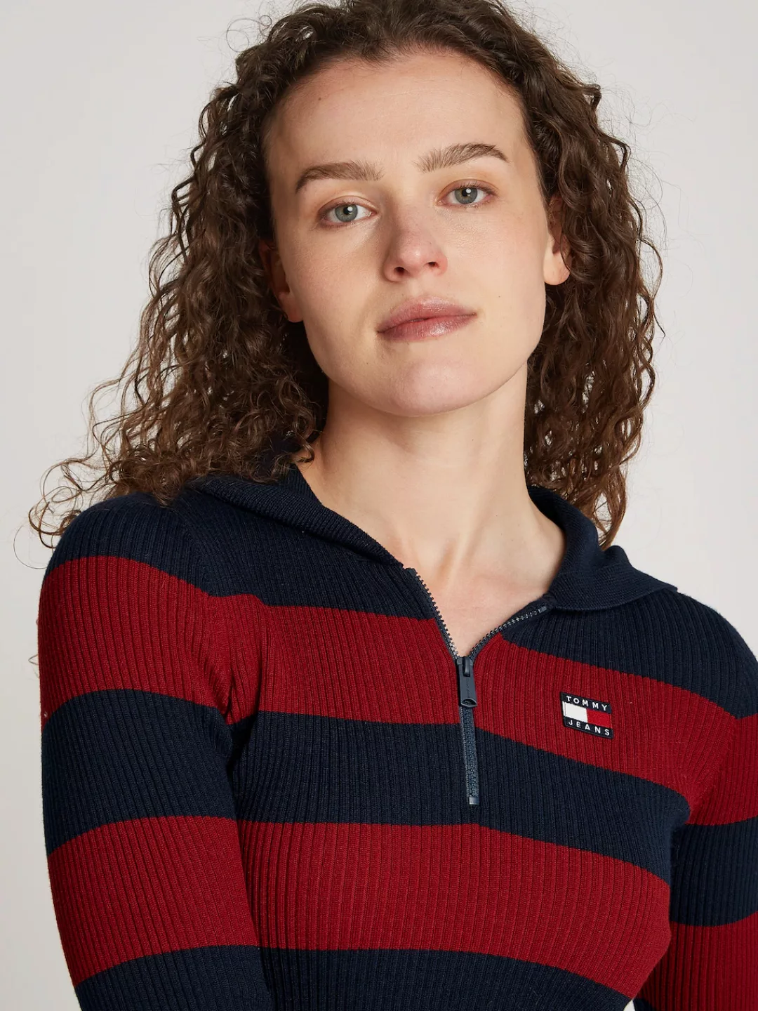 Tommy Jeans Kapuzenpullover TJW STRIPE 1/4 ZIP HOOD SWEATER mit Streifen-Mu günstig online kaufen