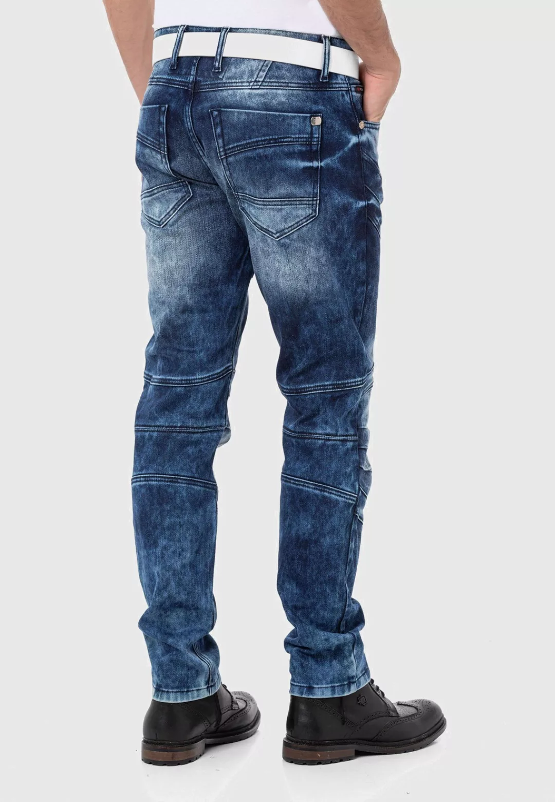 Cipo & Baxx 5-Pocket-Jeans "Jeans", mit stylischer Waschung günstig online kaufen