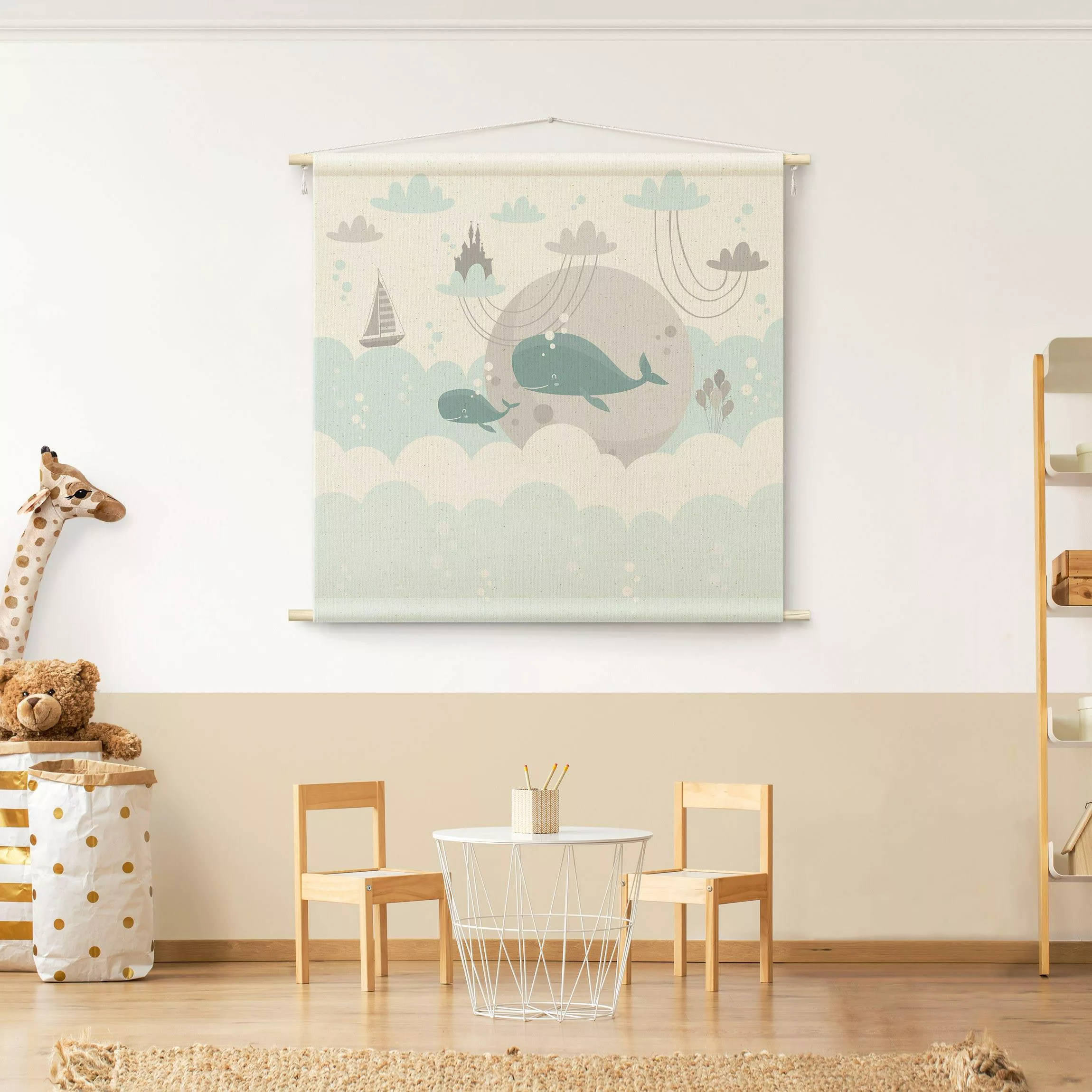 Wandteppich Wolken mit Wal und Schloss günstig online kaufen